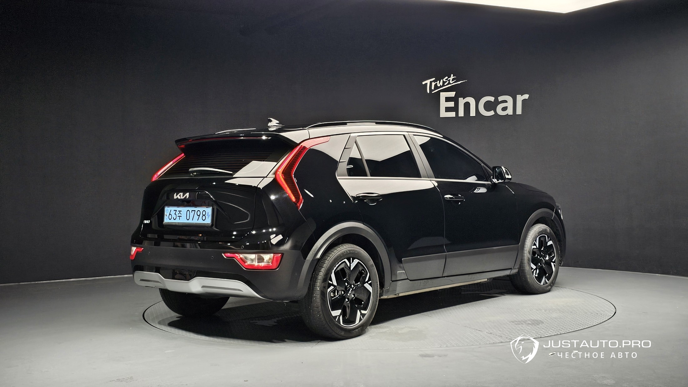 Автомобиль Kia Niro