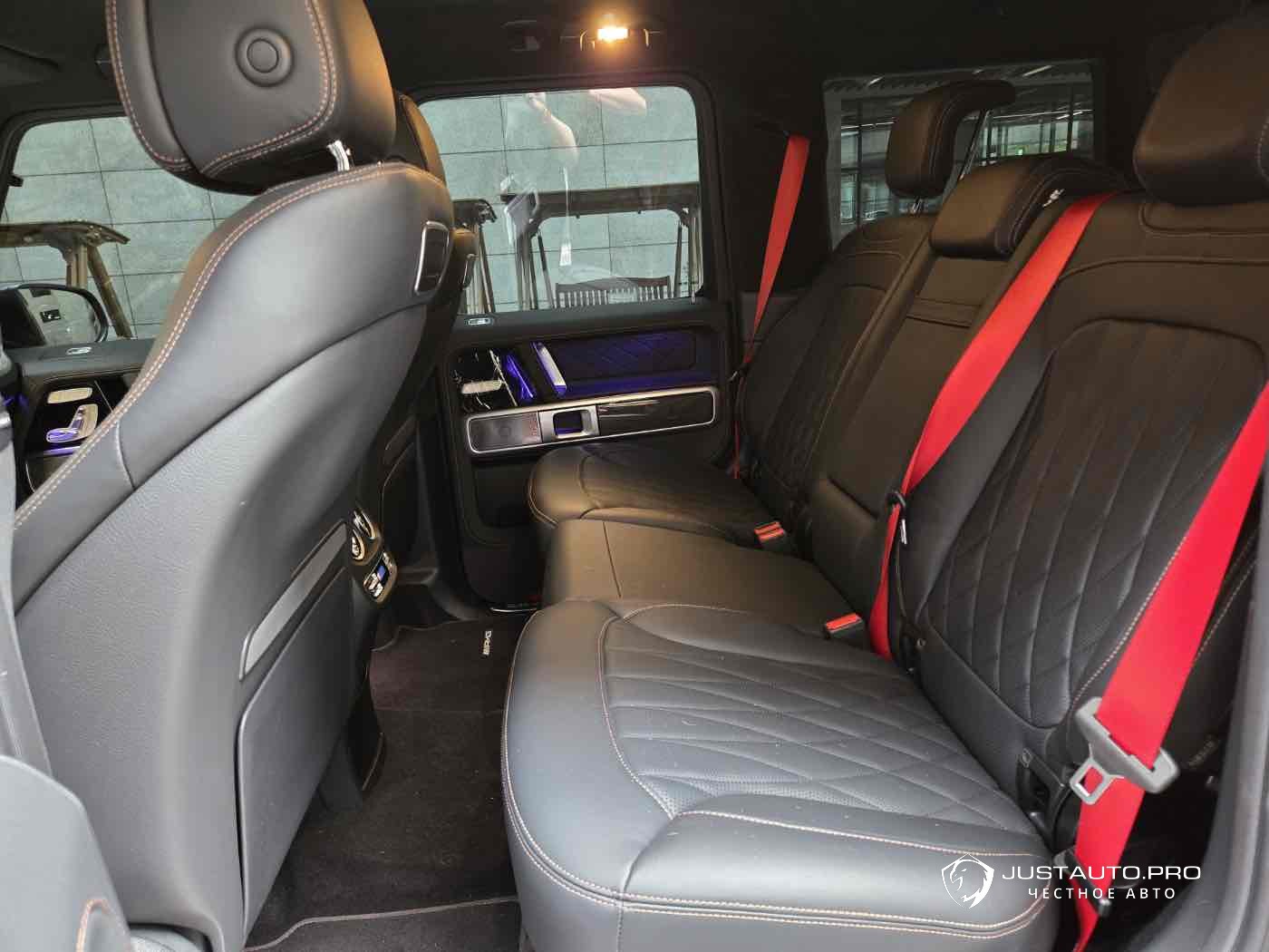 Автомобиль Mercedes-Benz G-Class