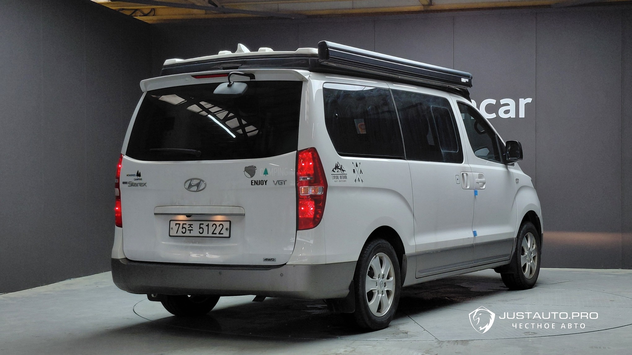 Автомобиль Hyundai Starex