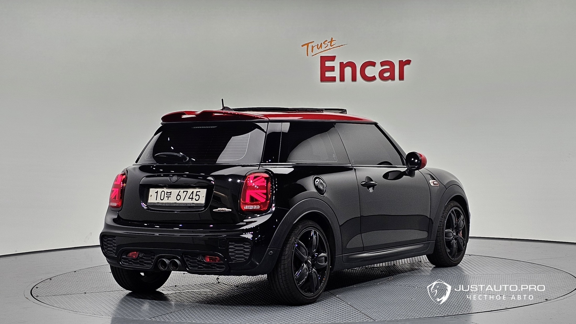 Автомобиль Mini Cooper