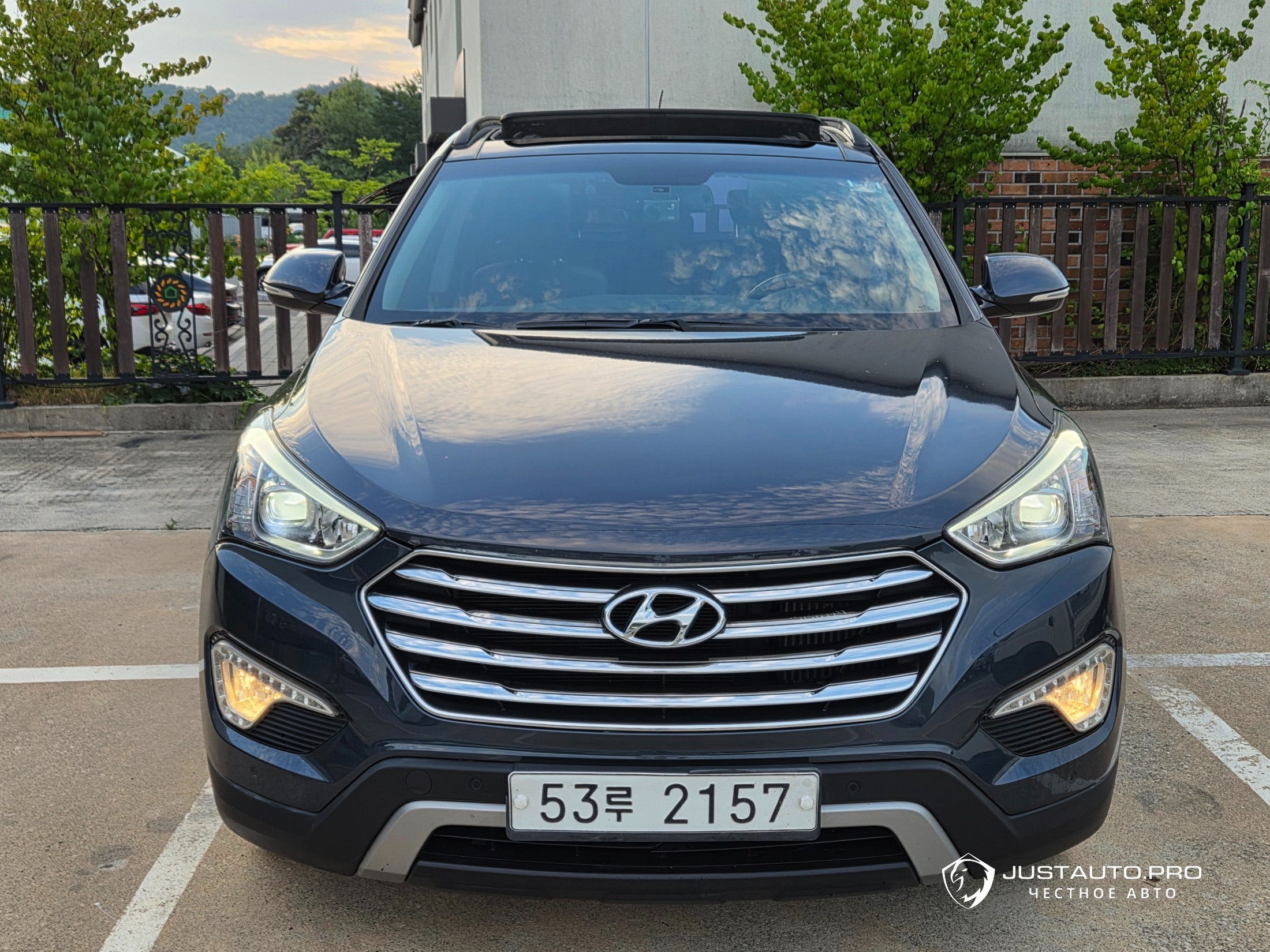 Автомобиль Hyundai Maxcruz