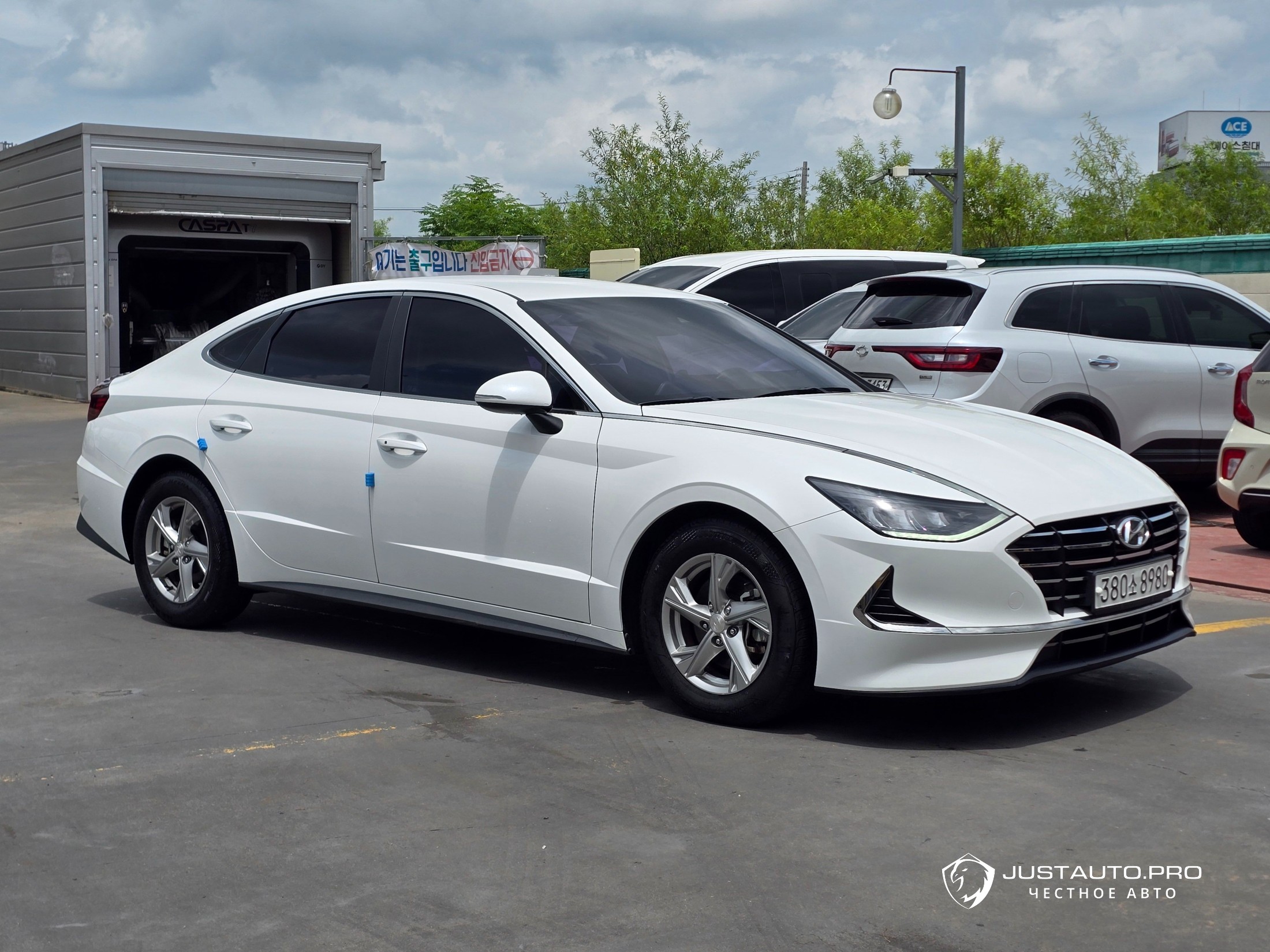 Автомобиль Hyundai Sonata