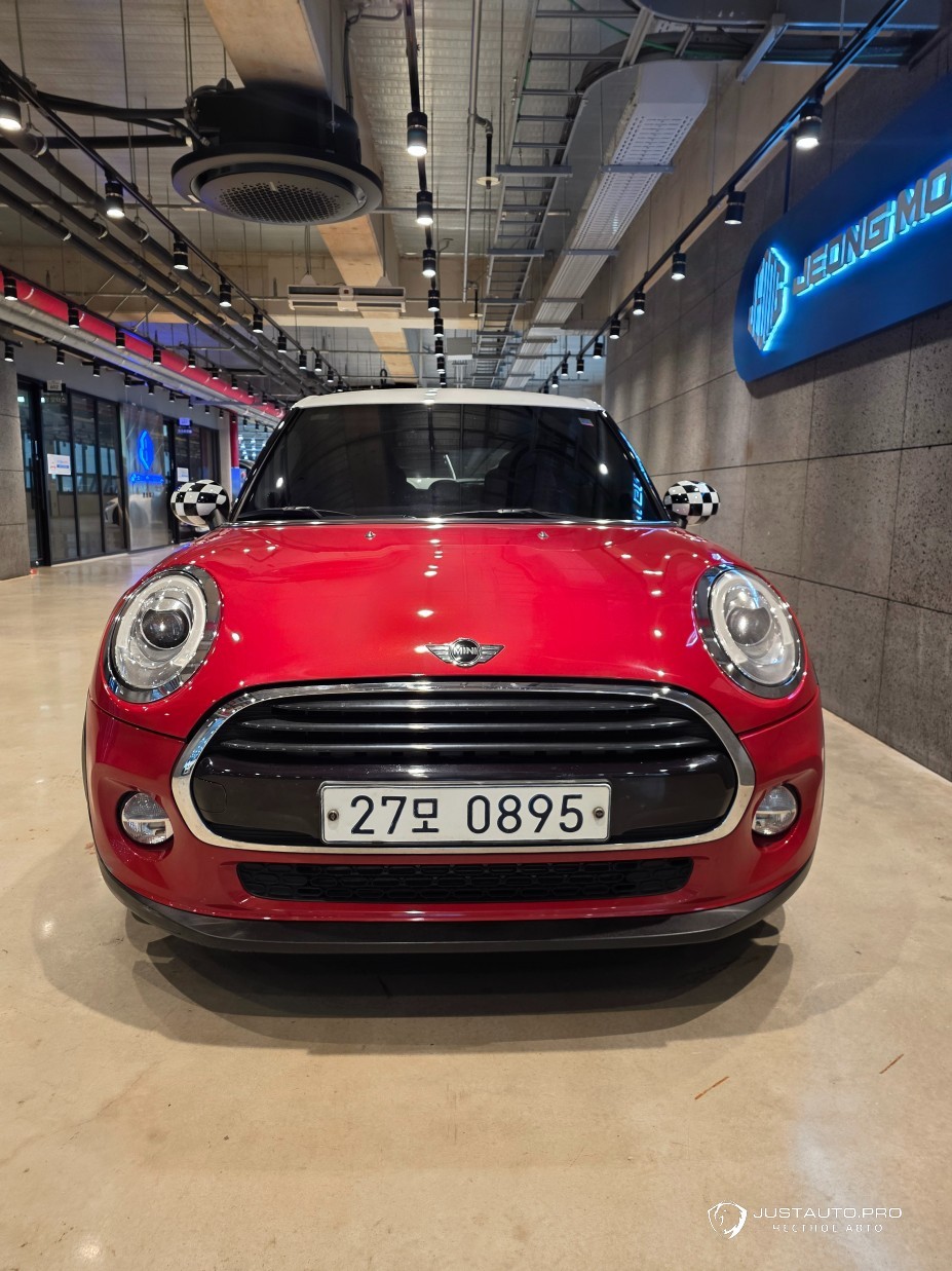 Автомобиль Mini Cooper