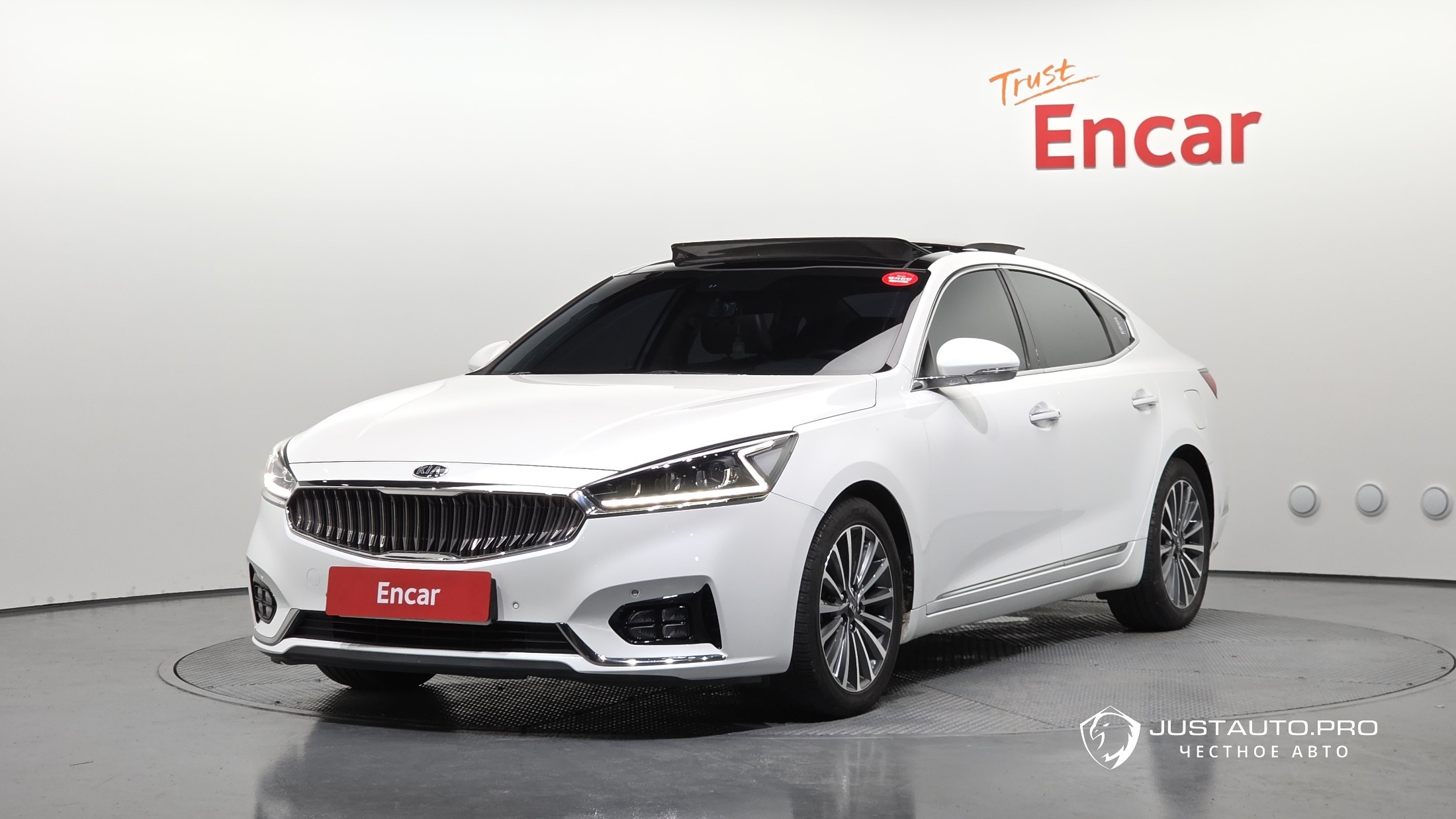 Автомобиль Kia K7