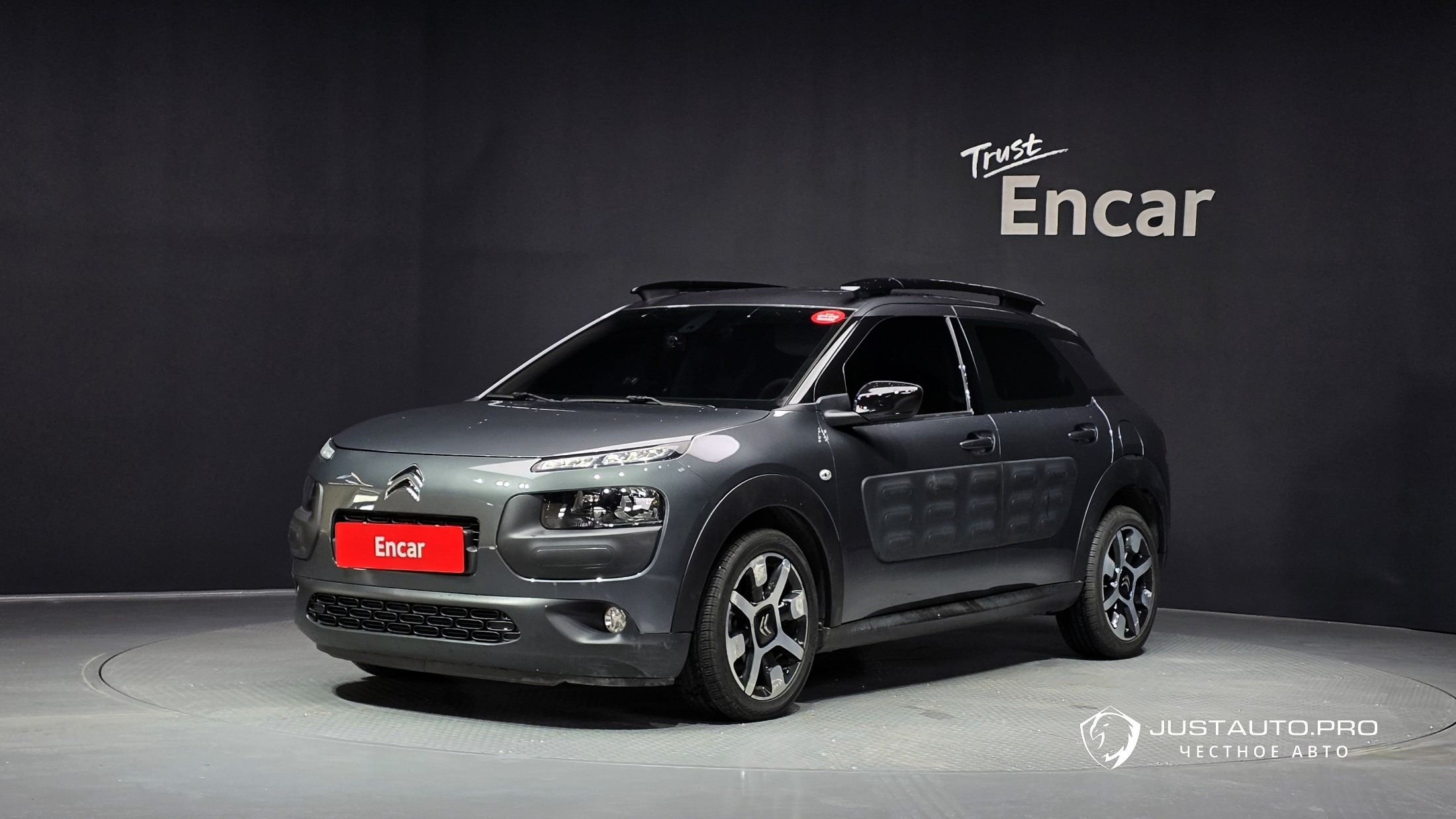 Автомобиль Citroen-DS C4 CACTUS