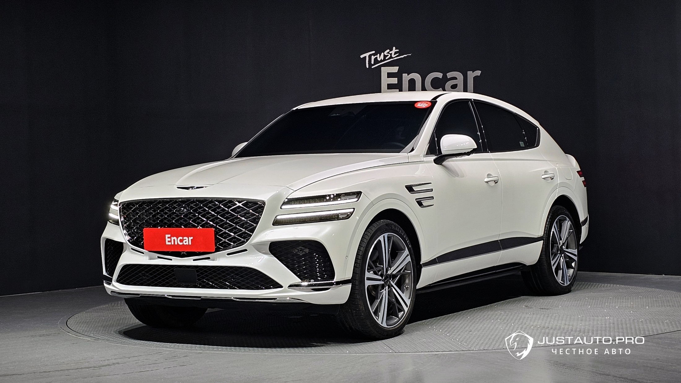 Автомобиль Genesis GV80