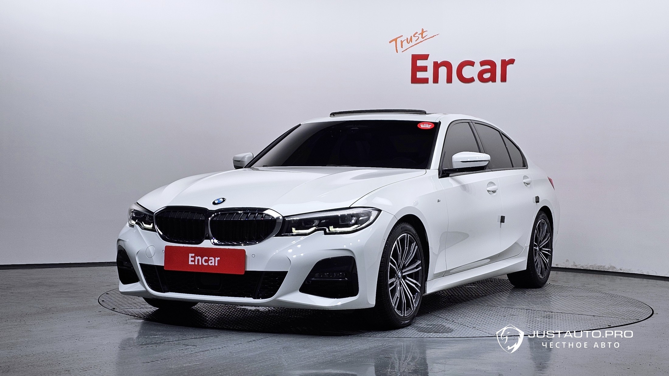 Автомобиль BMW 3-Series