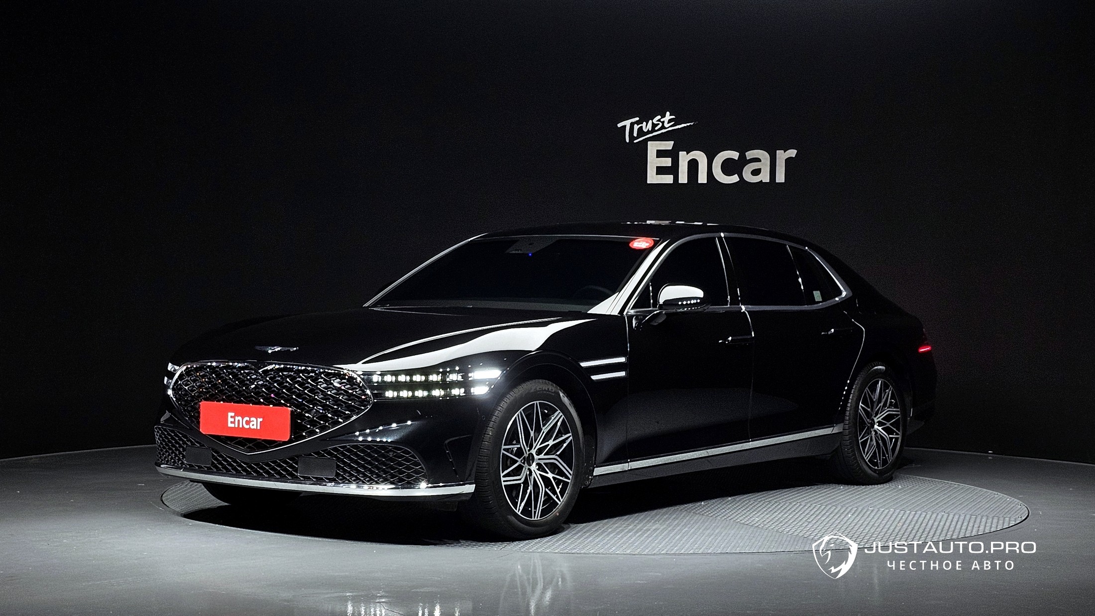 Автомобиль Genesis G90