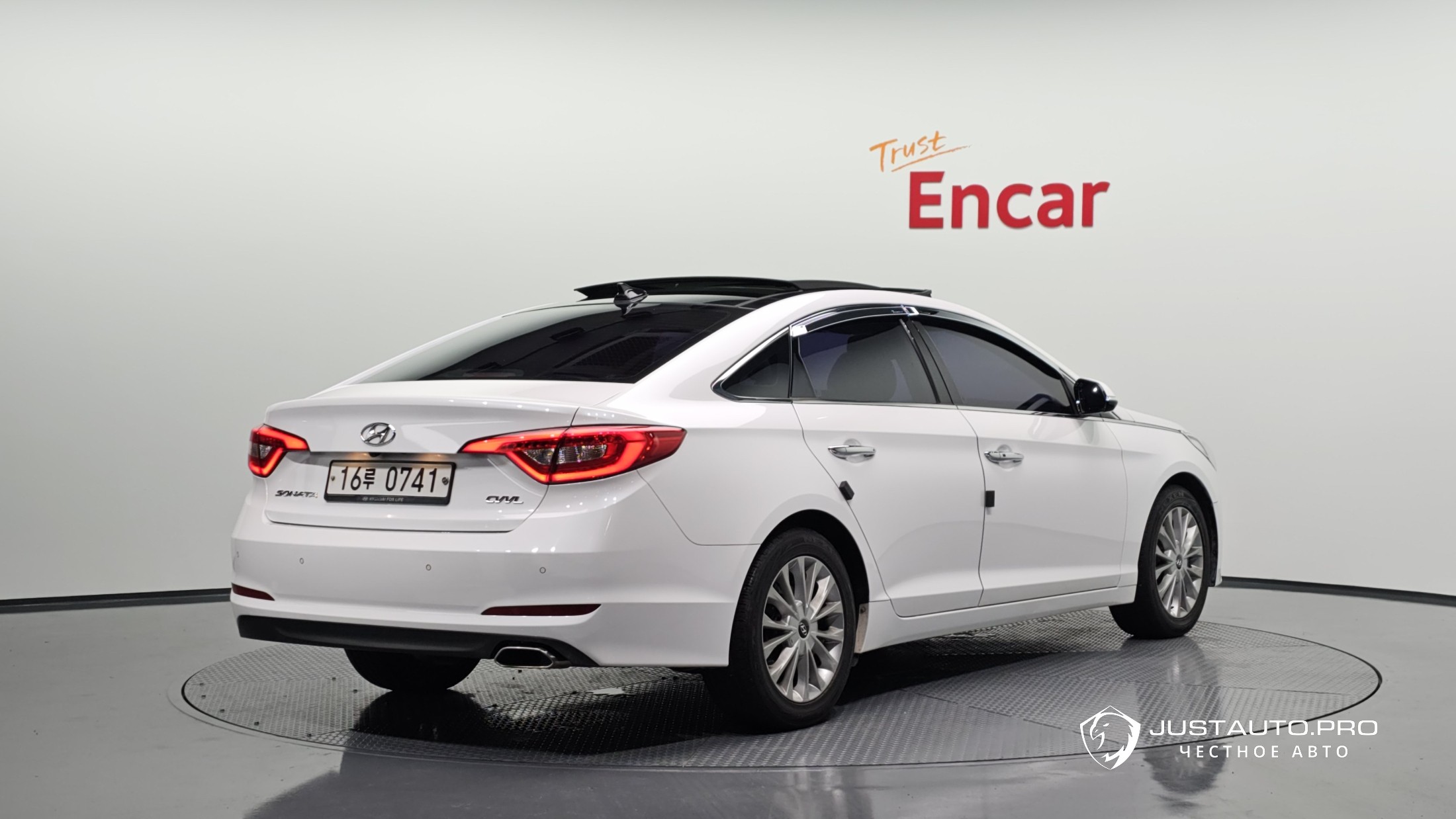 Автомобиль Hyundai Sonata