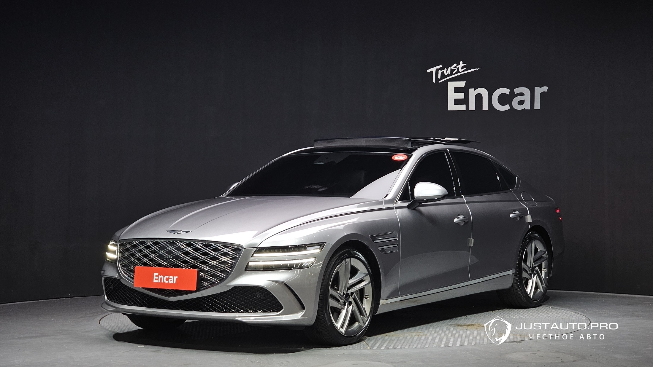 Автомобиль Genesis G80