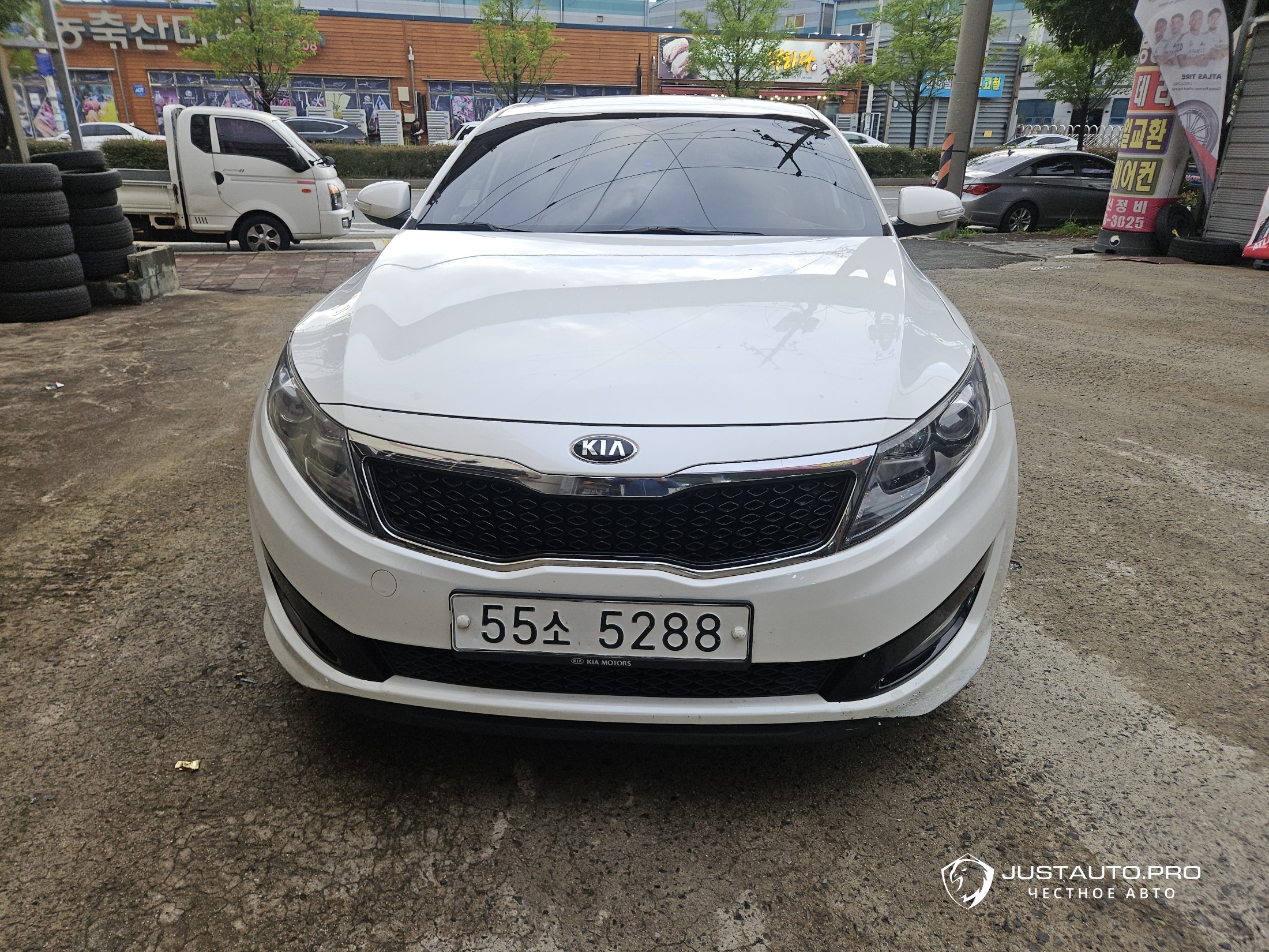 Автомобиль Kia K5