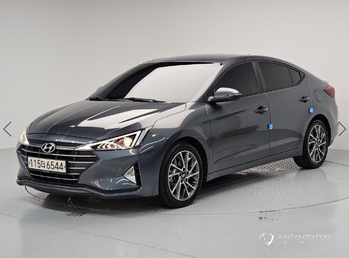 Автомобиль Hyundai AVANTE