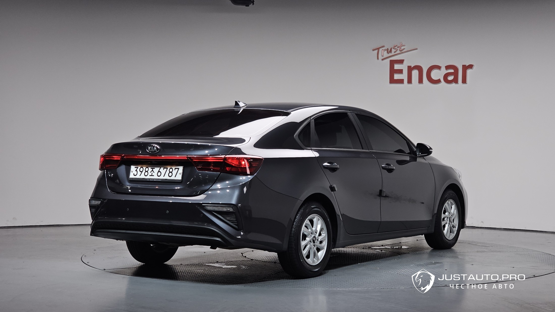 Автомобиль Kia K3