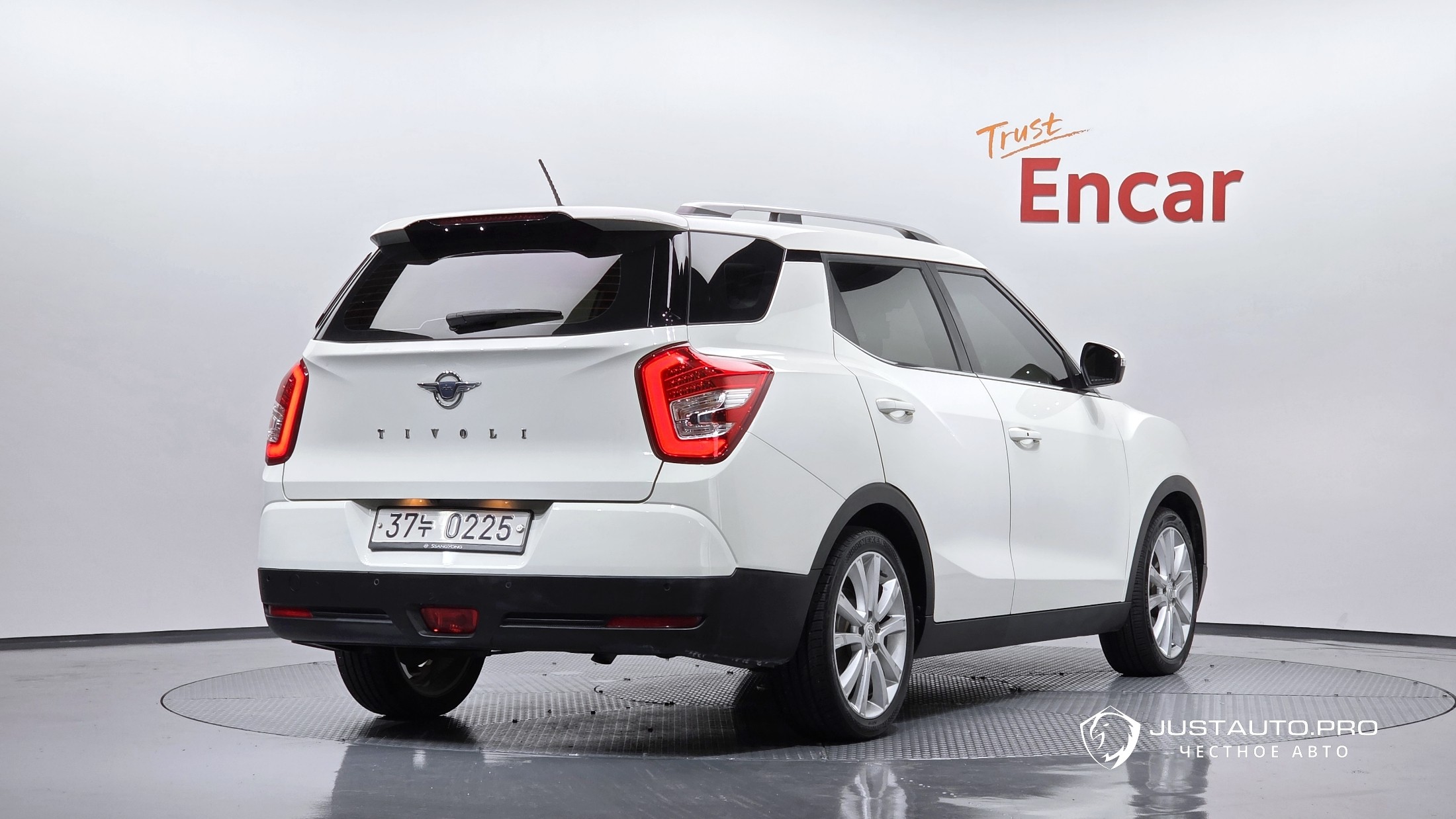 Автомобиль KG_Mobility_Ssangyong TIBOLI