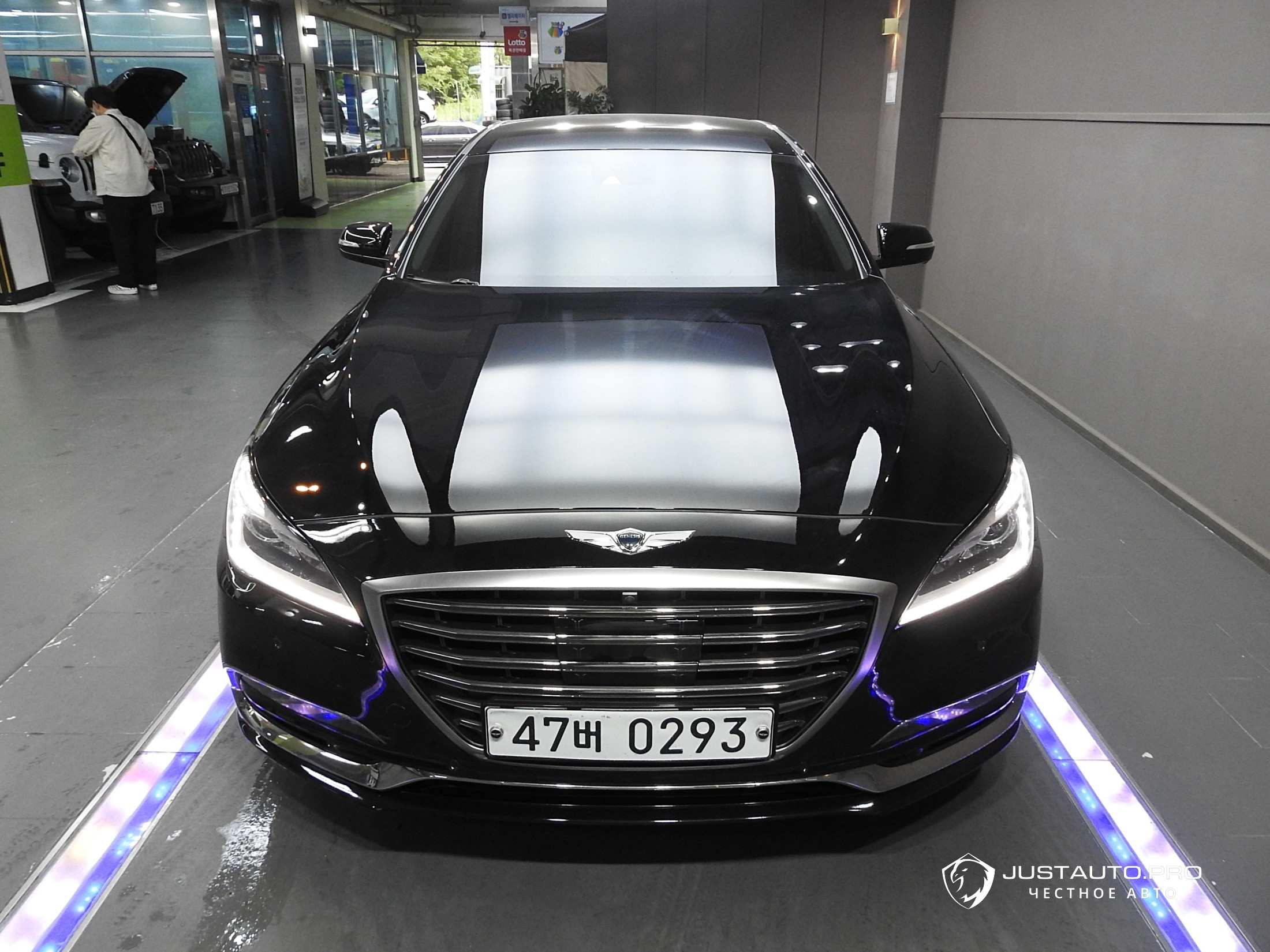 Автомобиль Genesis G80