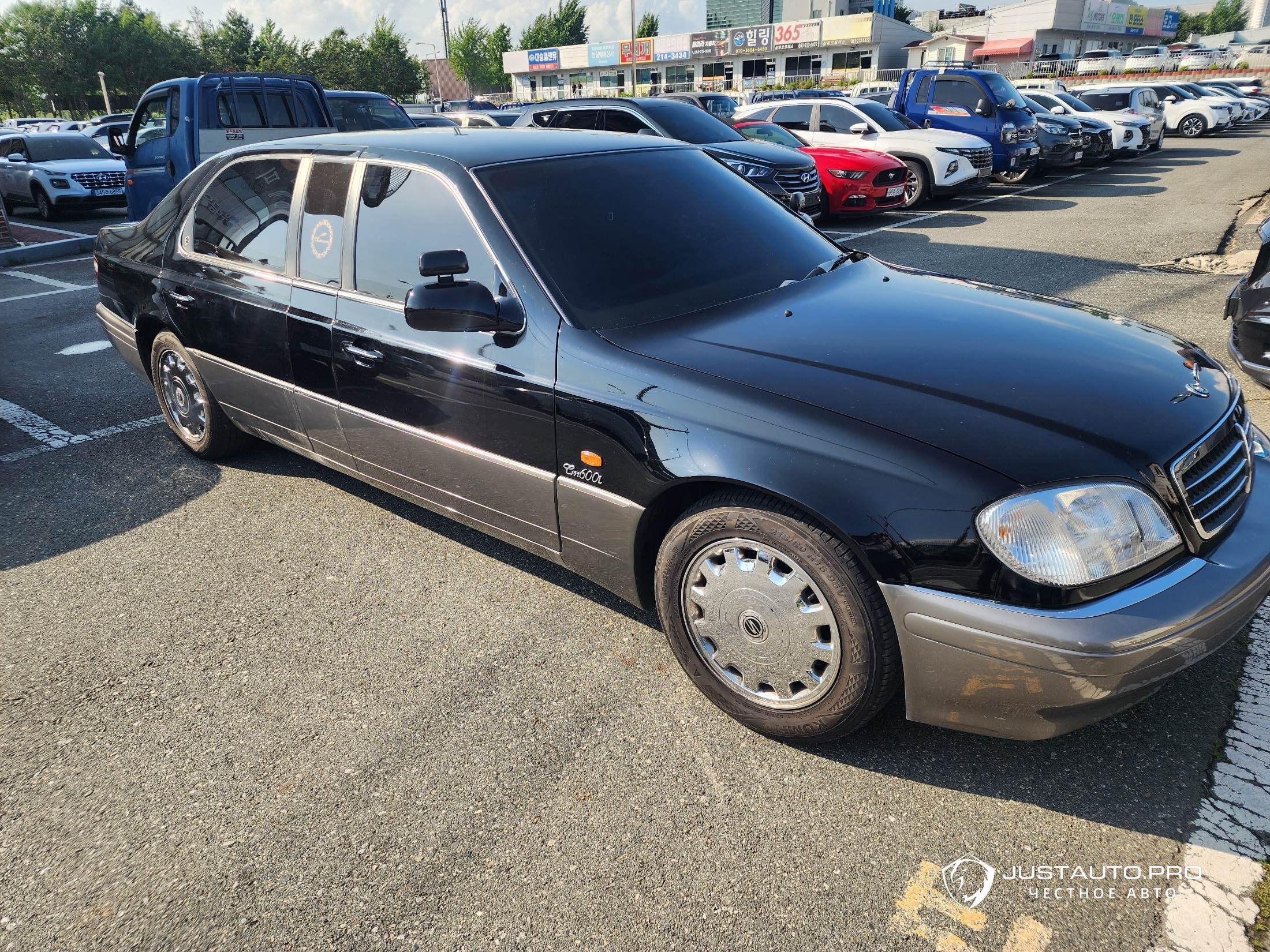 Автомобиль KG_Mobility_Ssangyong Chairman
