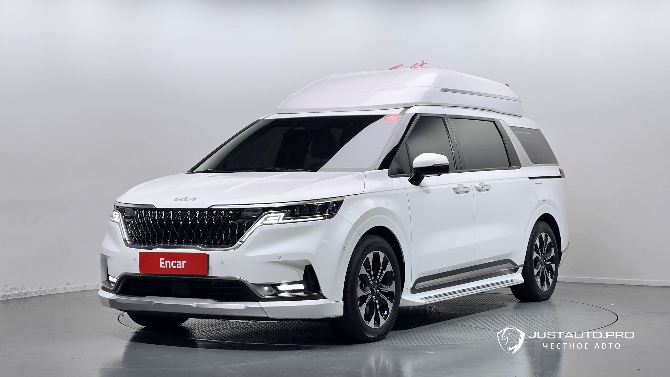 Автомобиль Kia Canival