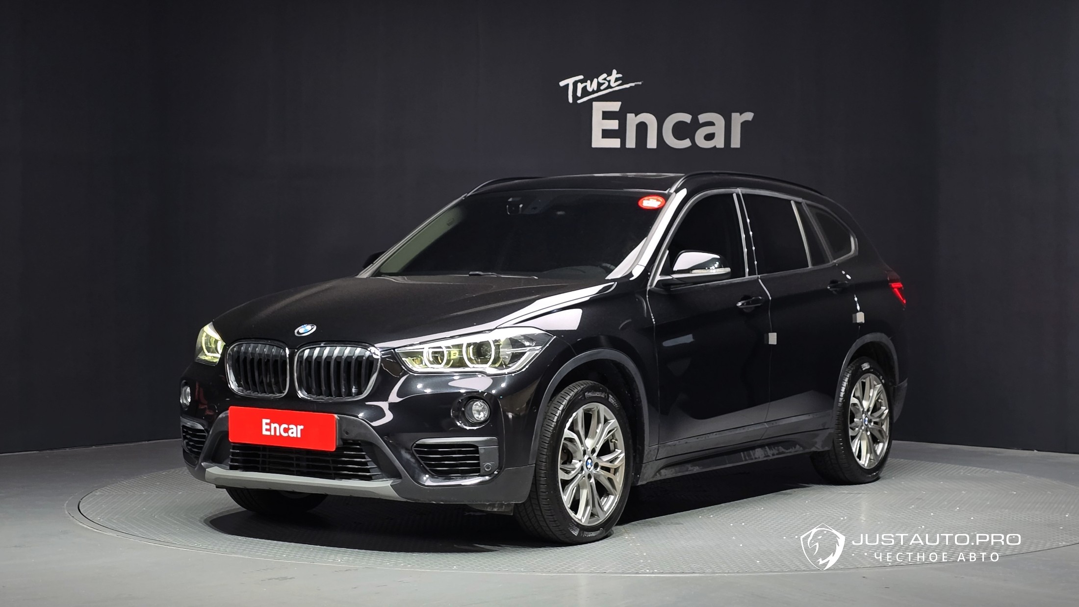 Автомобиль BMW X1