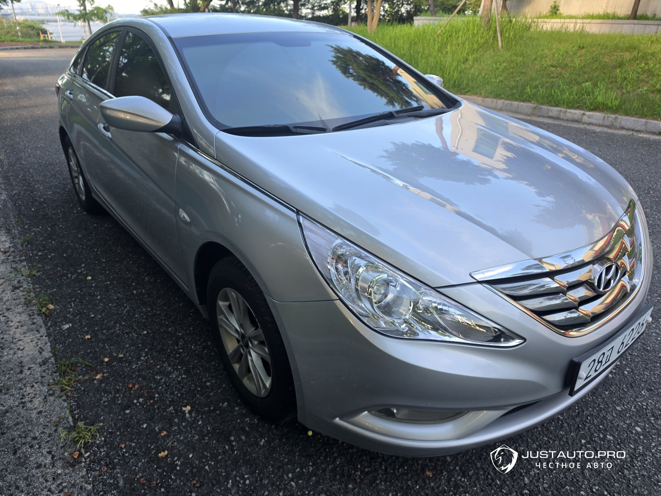 Автомобиль Hyundai Sonata