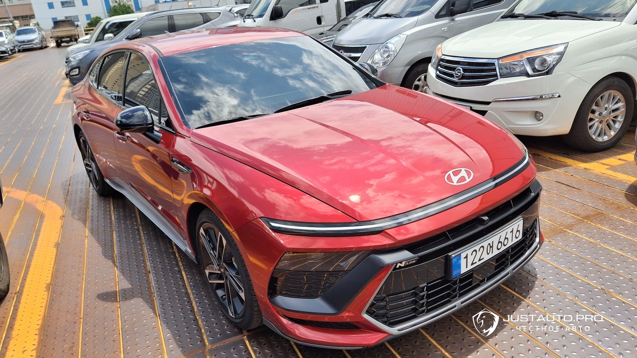 Автомобиль Hyundai Sonata