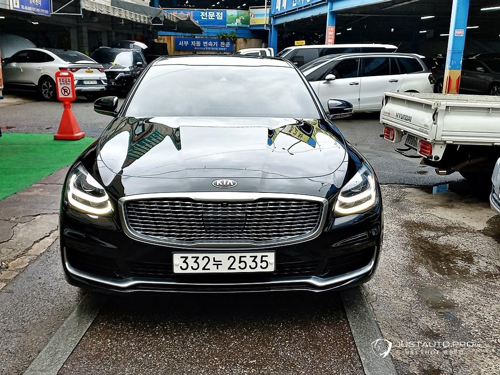 Автомобиль Kia K9