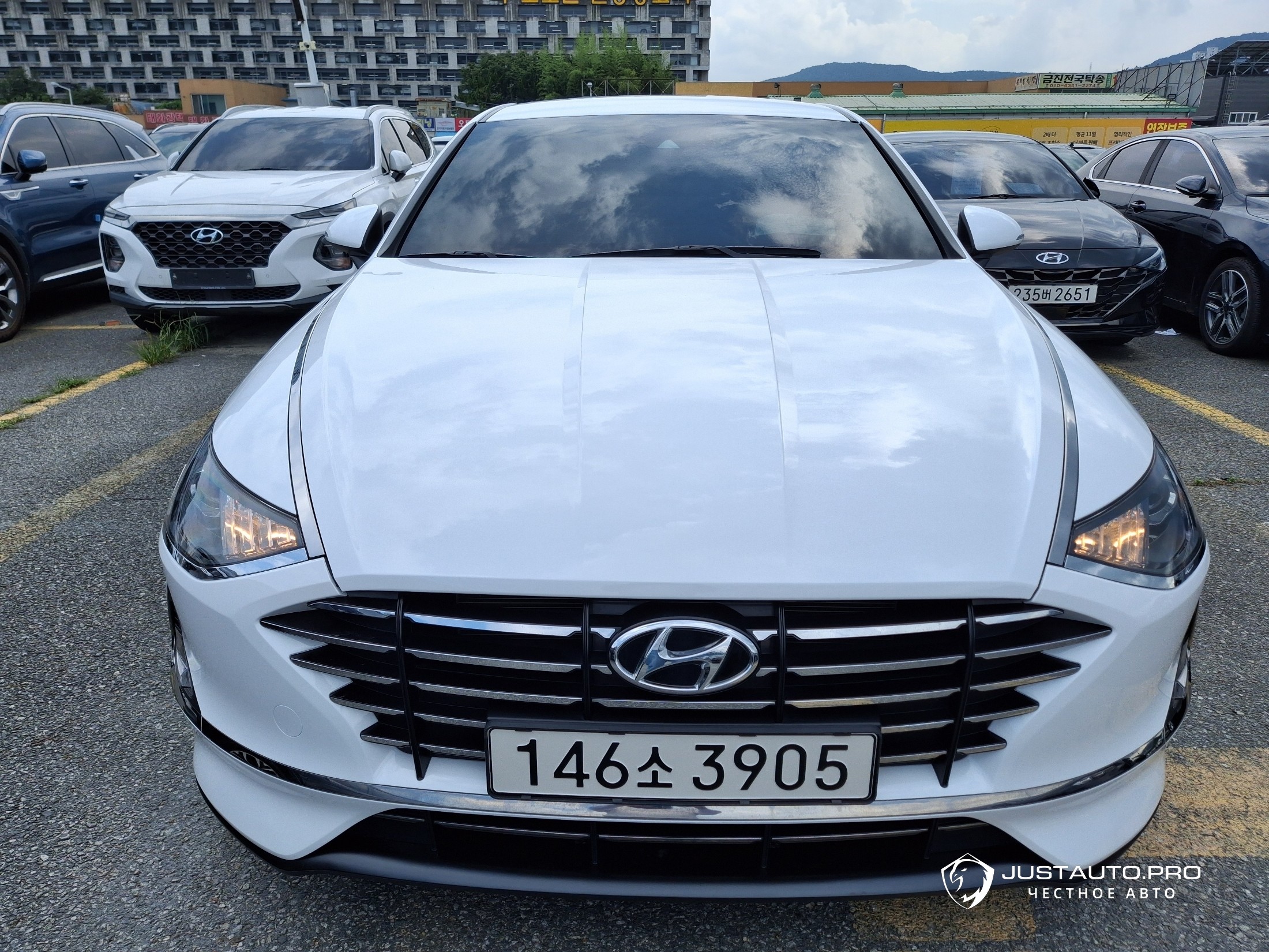 Автомобиль Hyundai Sonata