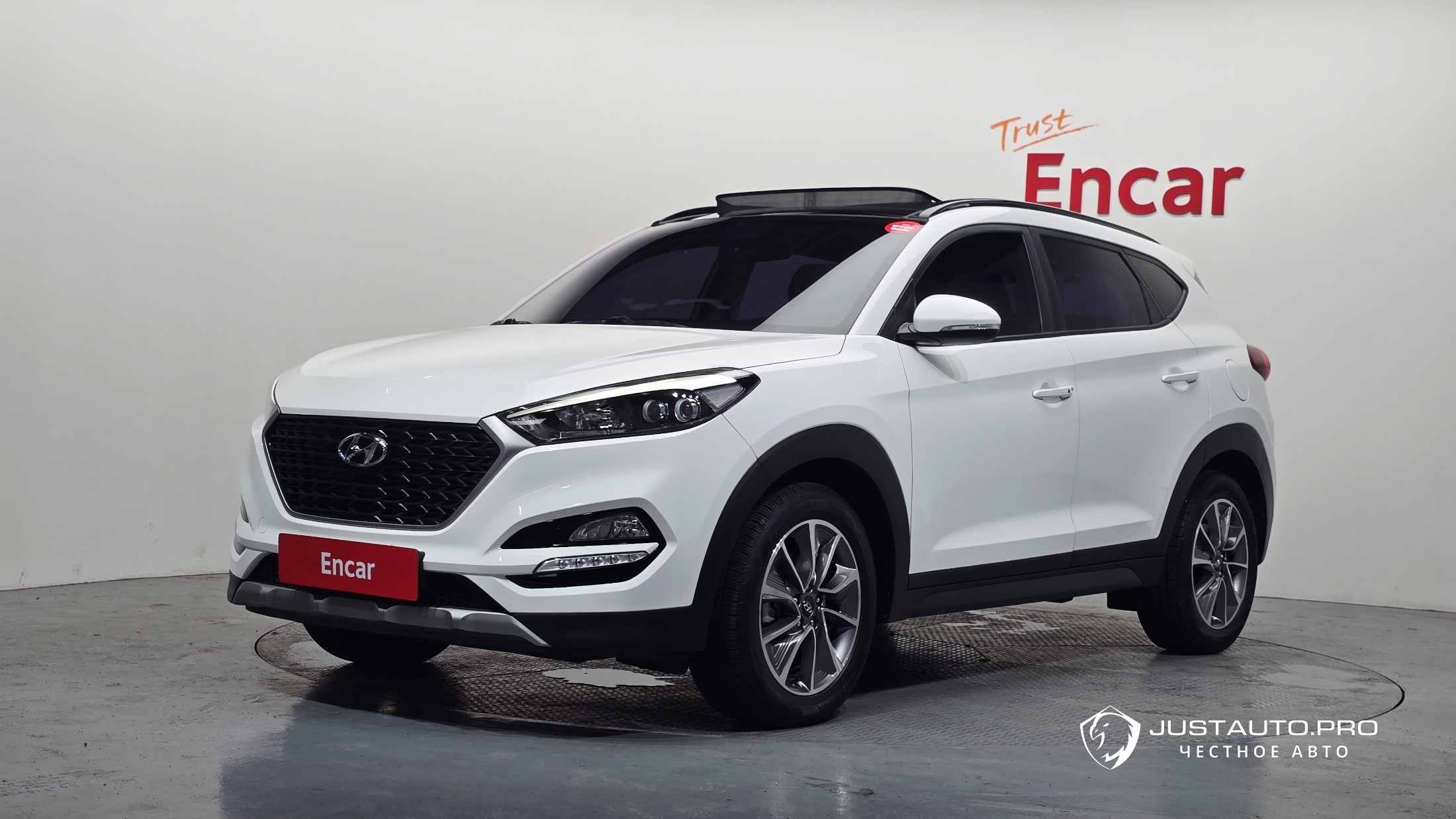 Автомобиль Hyundai Tucson