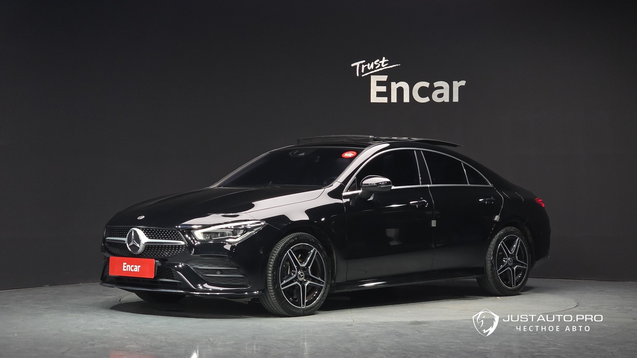Автомобиль Mercedes-Benz CLA-Class