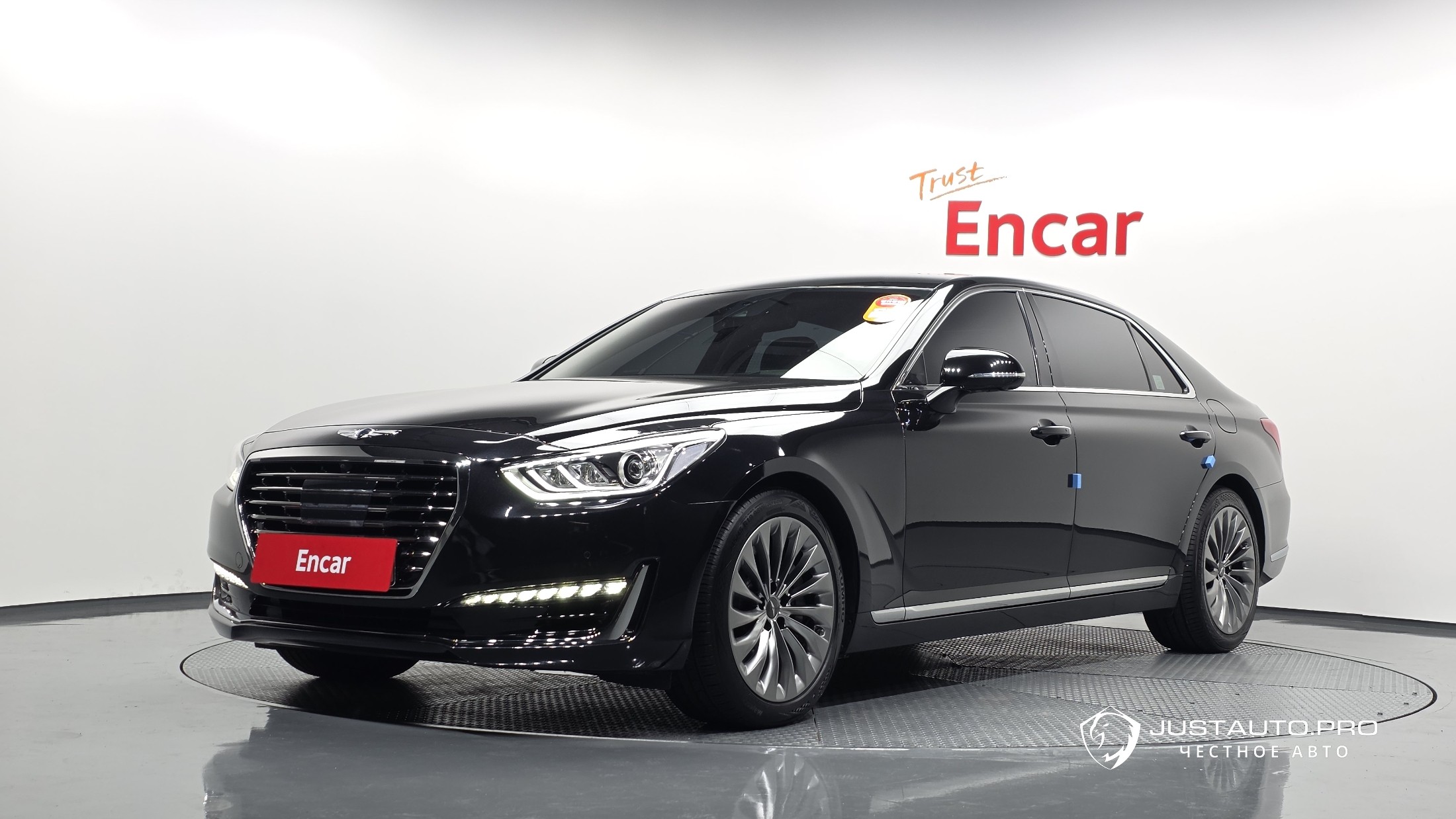 Автомобиль Genesis EQ900