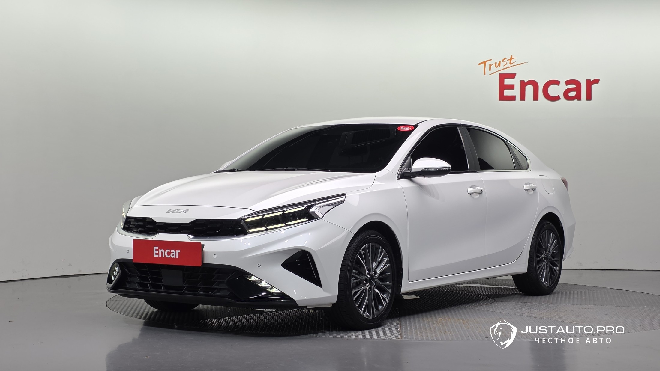 Автомобиль Kia K3