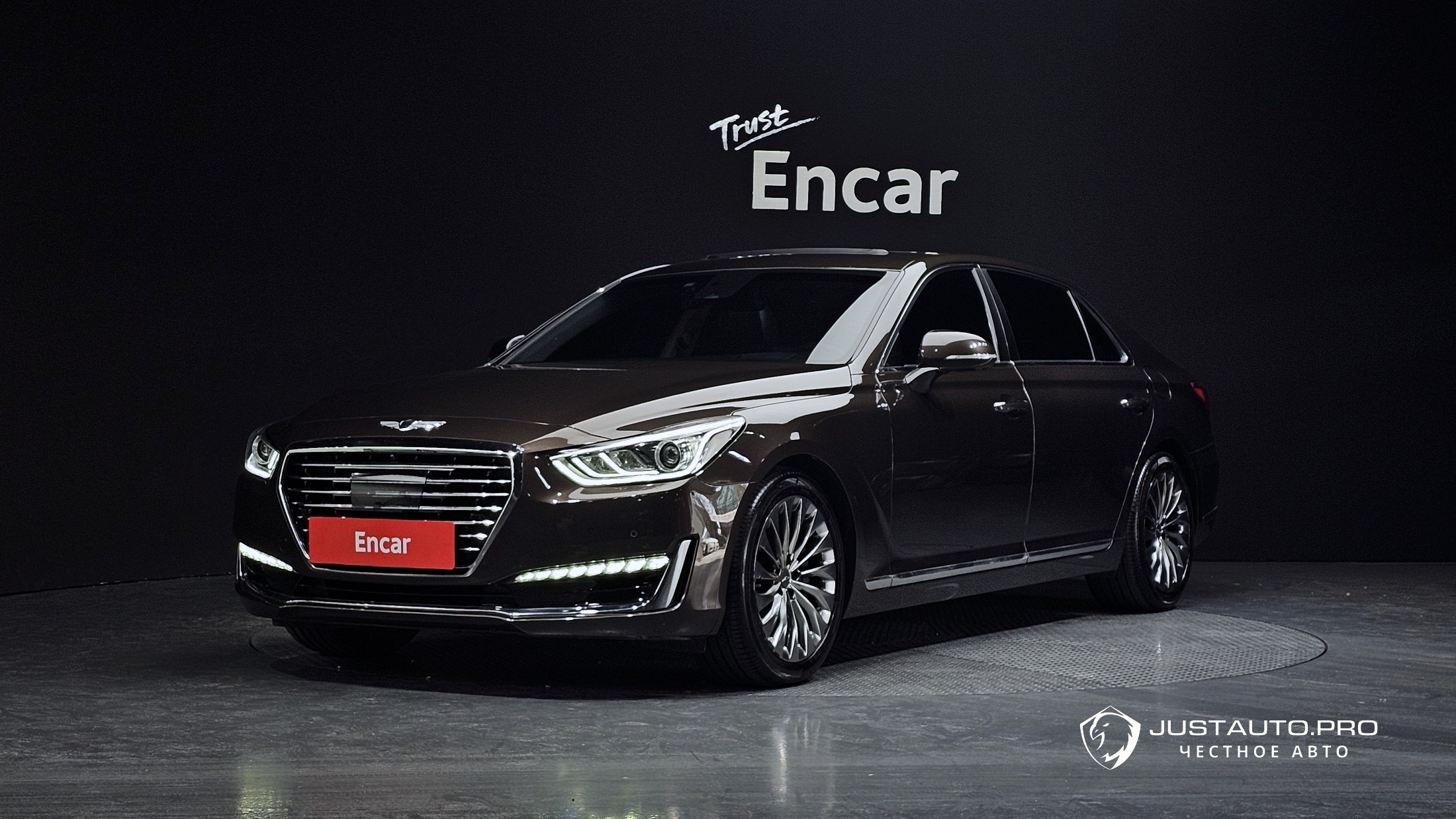 Автомобиль Genesis EQ900