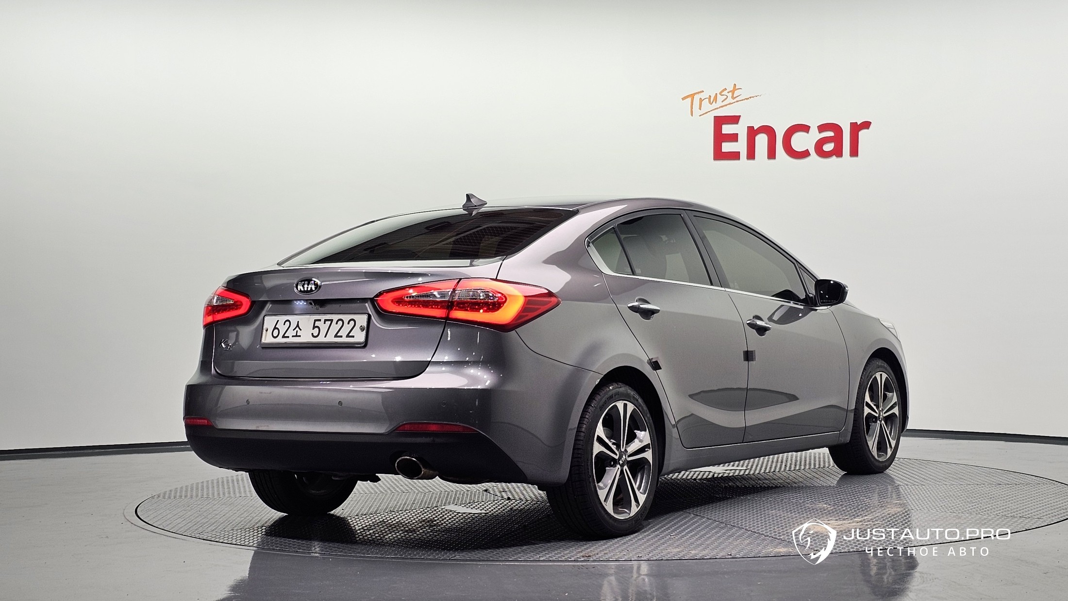 Автомобиль Kia K3
