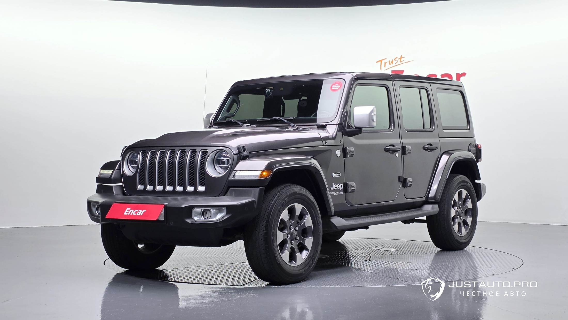 Автомобиль Jeep Wrangler