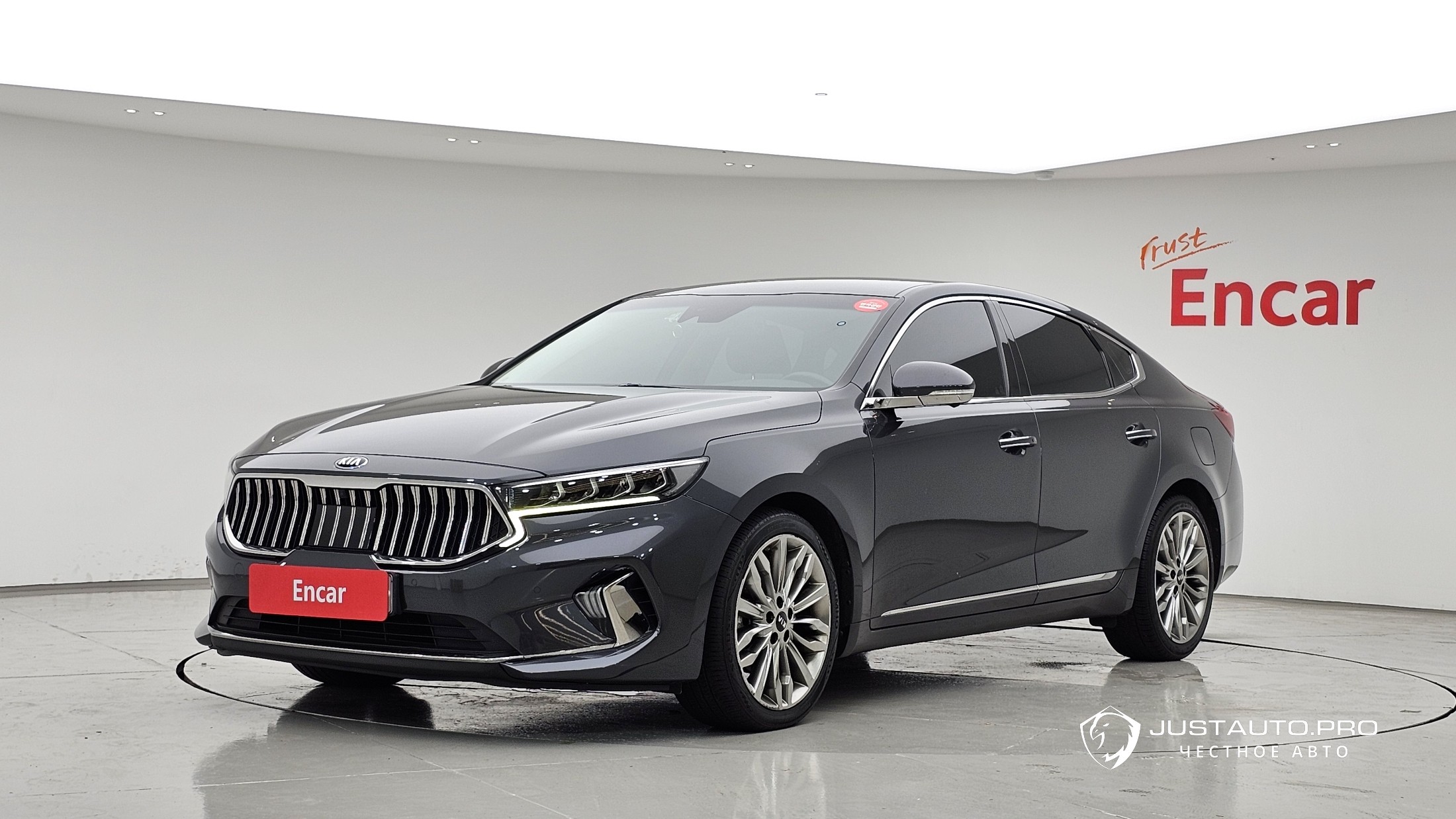 Автомобиль Kia K7