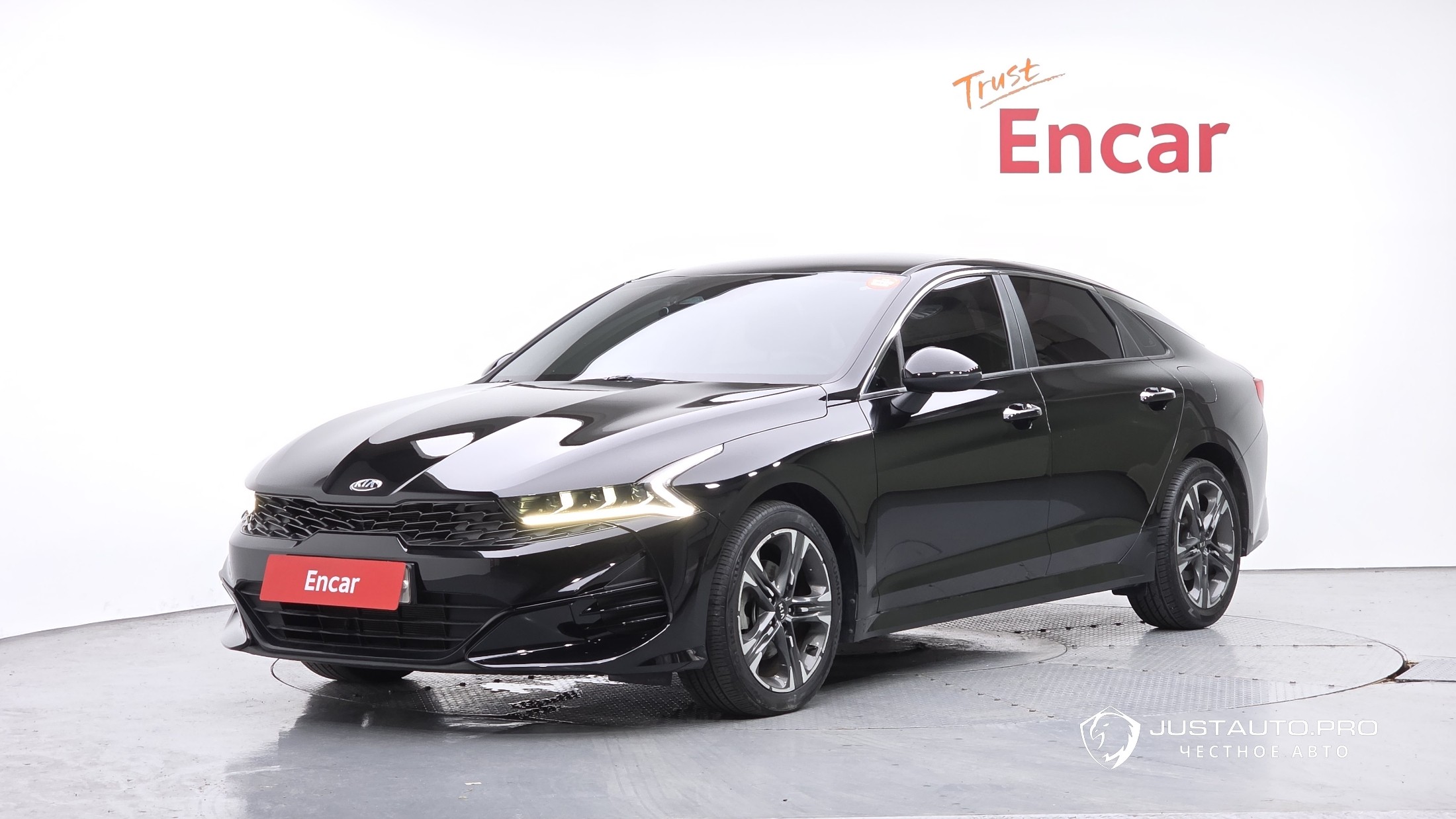 Автомобиль Kia K5