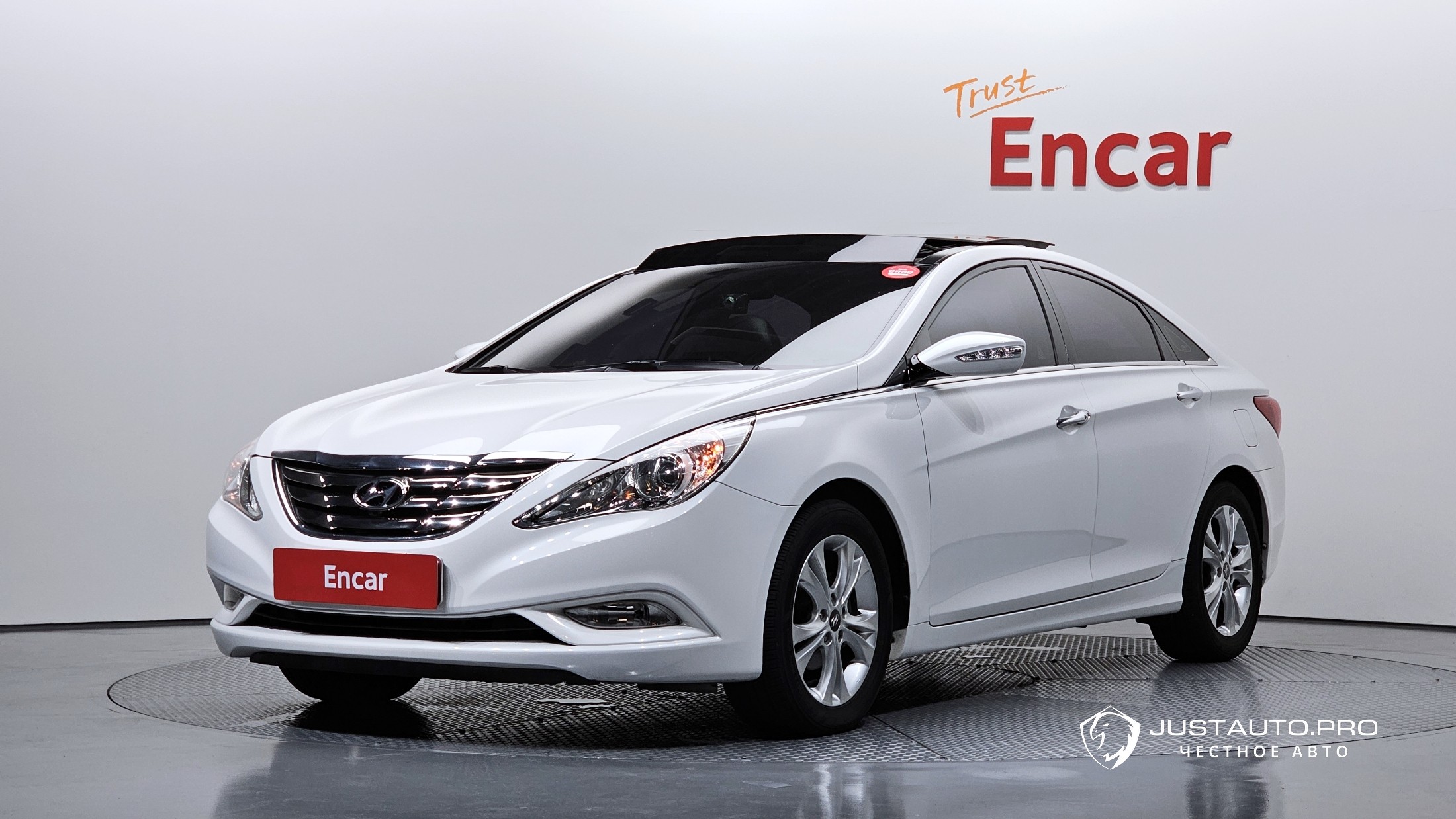 Автомобиль Hyundai Sonata
