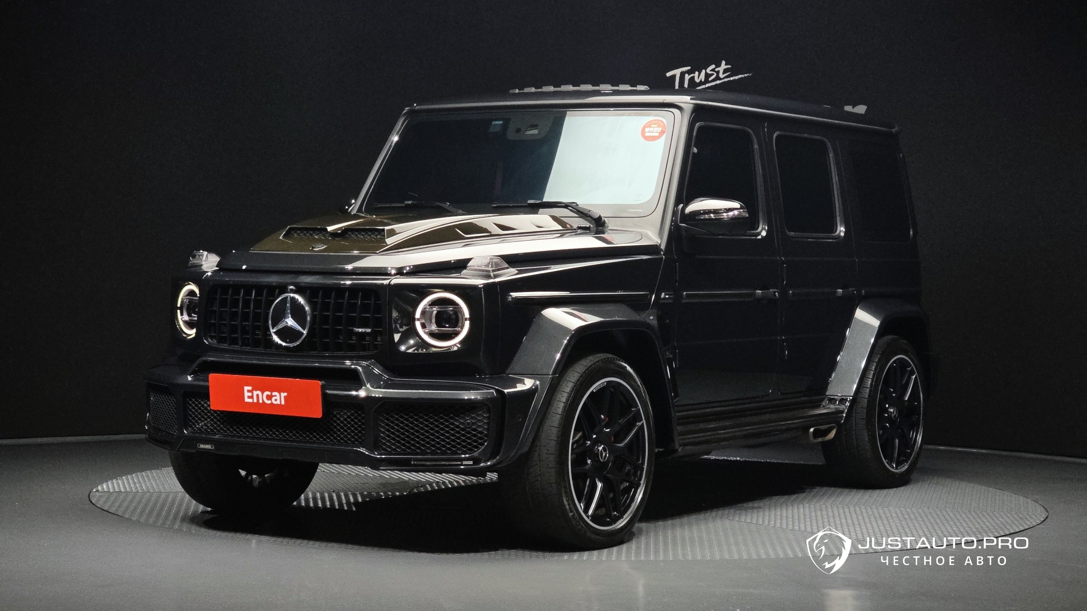 Автомобиль Mercedes-Benz G-Class