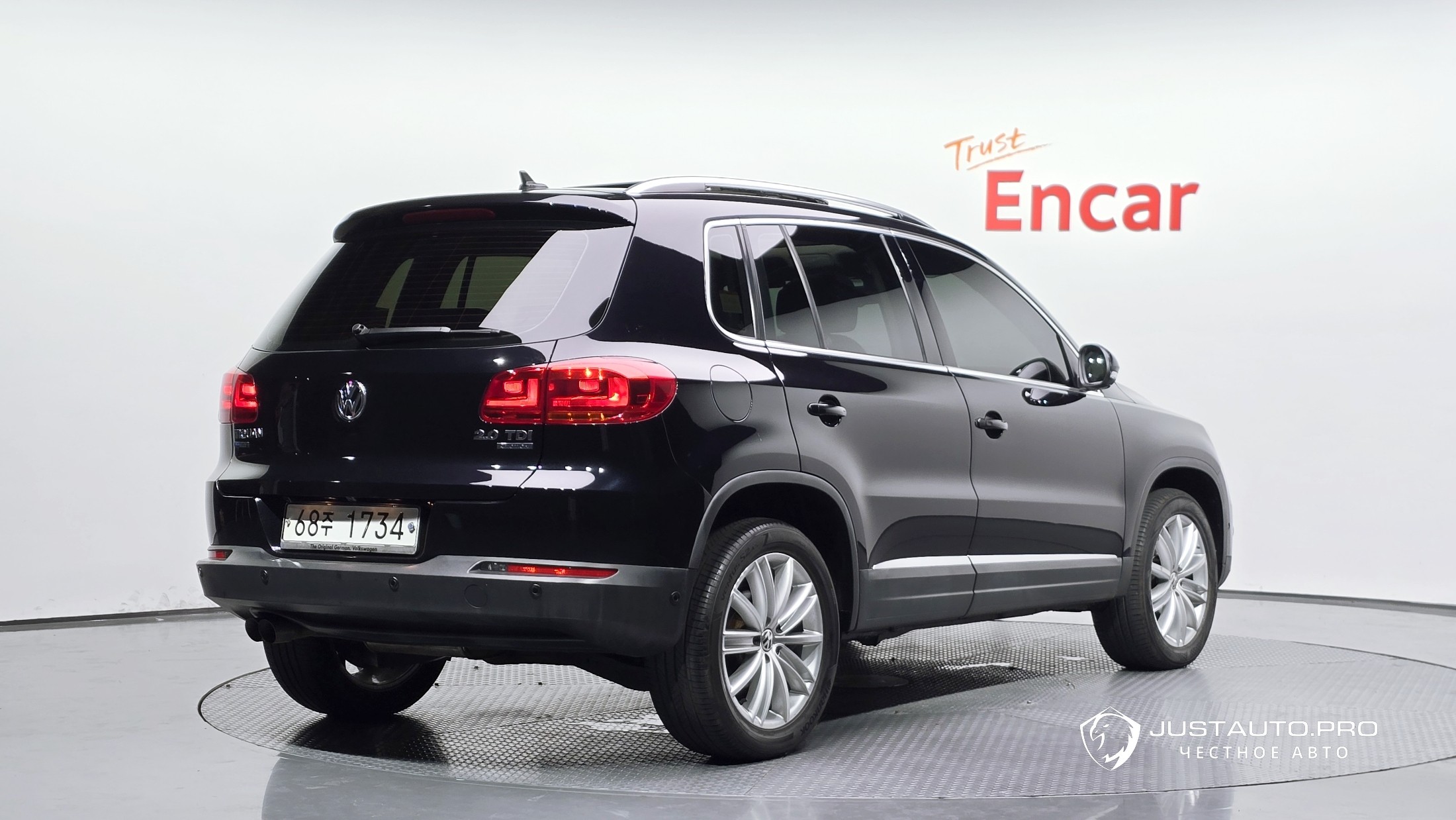 Автомобиль Volkswagen Tiguan