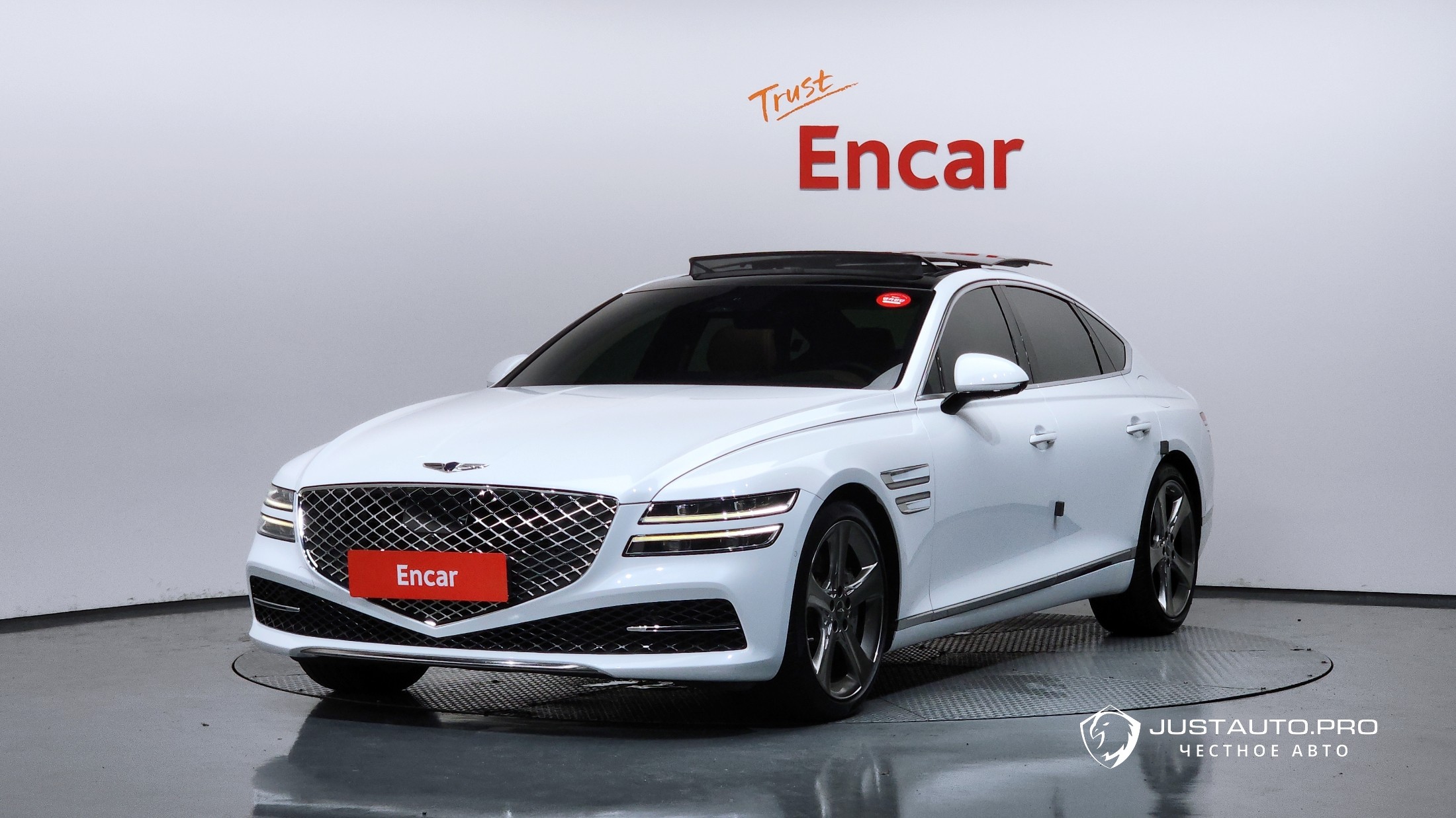 Автомобиль Genesis G80