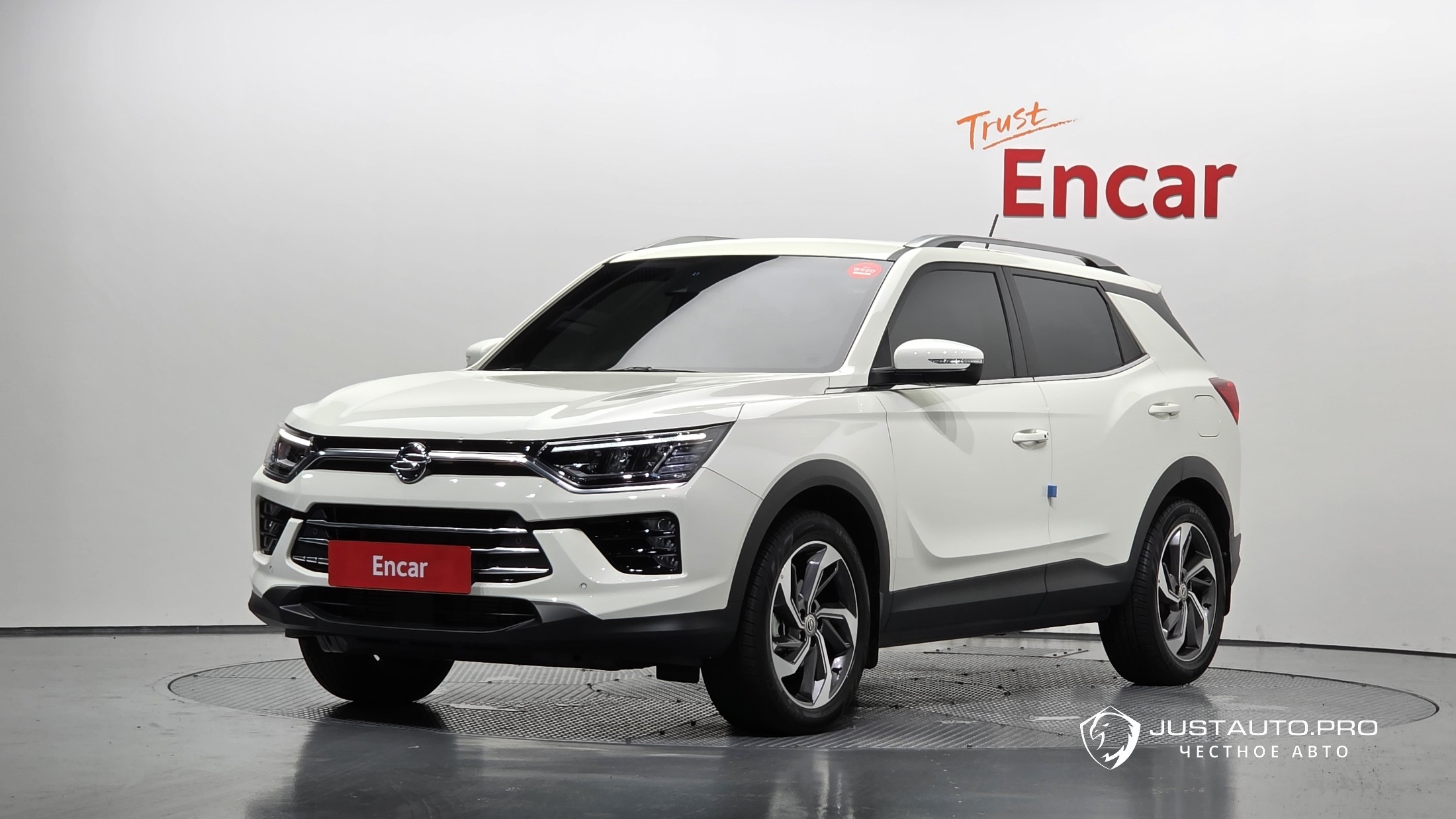 Автомобиль KG_Mobility_Ssangyong KORANDO