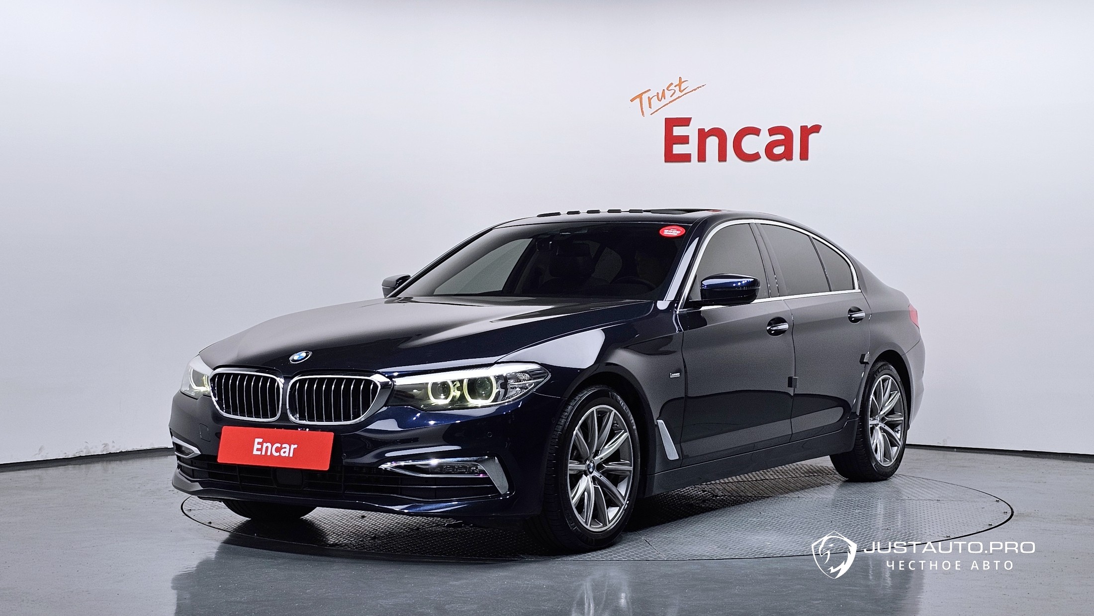 Автомобиль BMW 5-Series