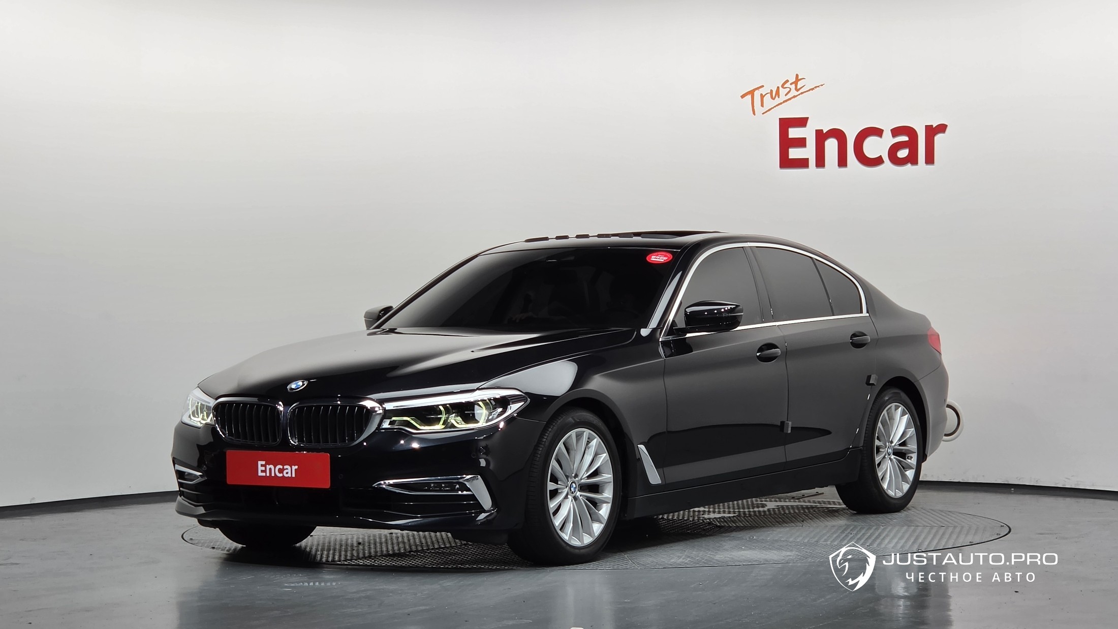 Автомобиль BMW 5-Series