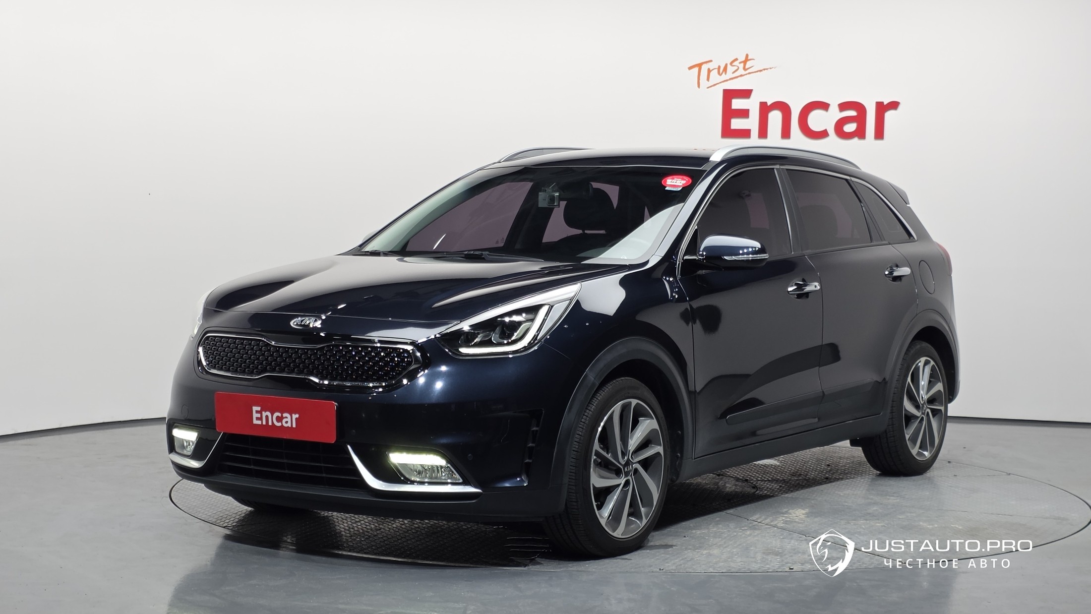 Автомобиль Kia Niro