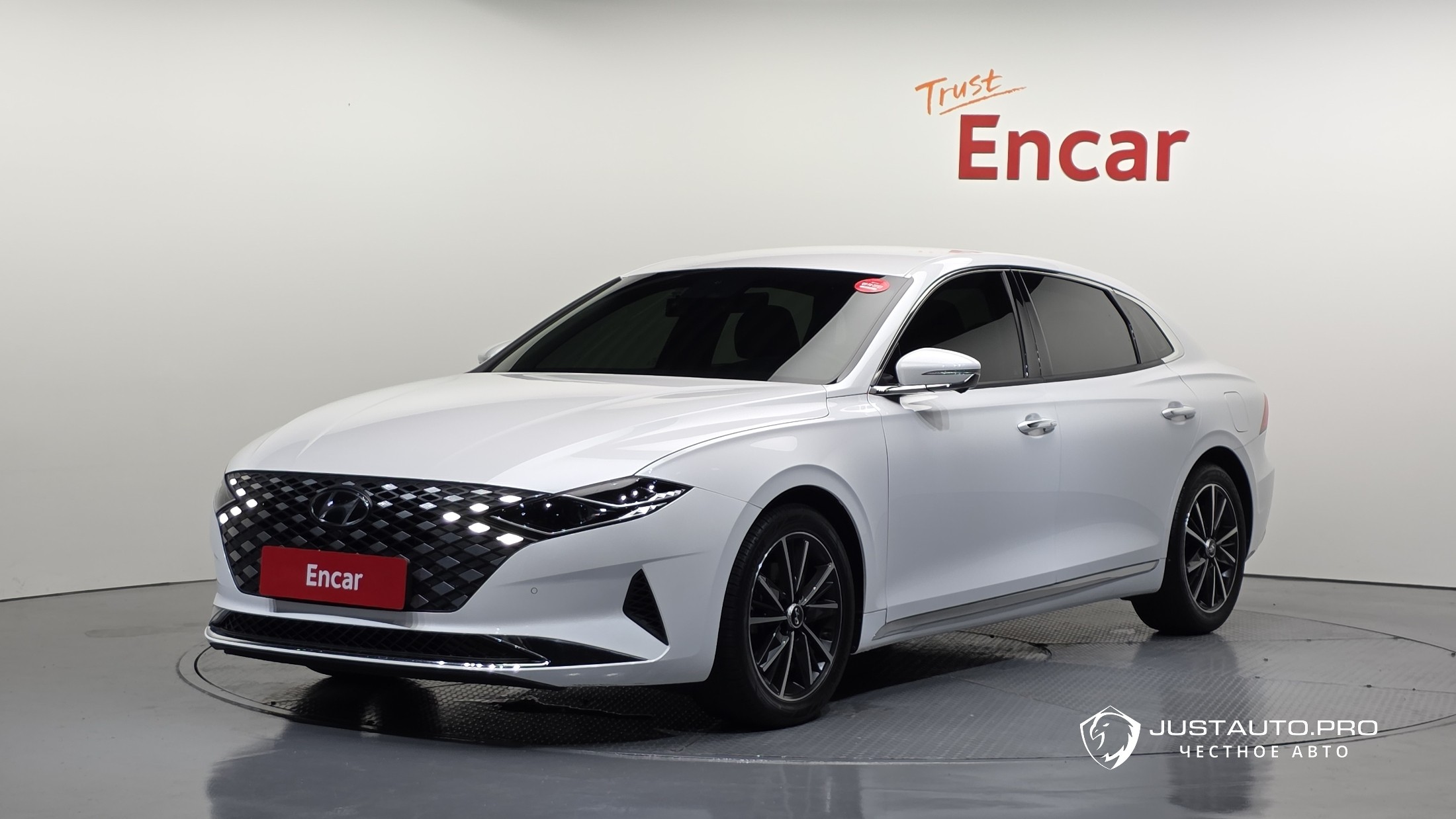 Автомобиль Hyundai Grandeur