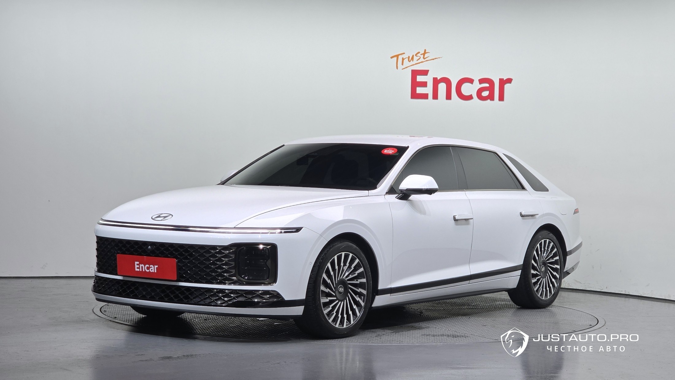 Автомобиль Hyundai Grandeur