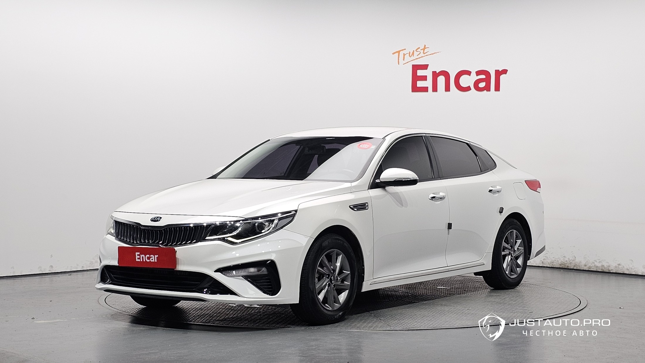 Автомобиль Kia K5