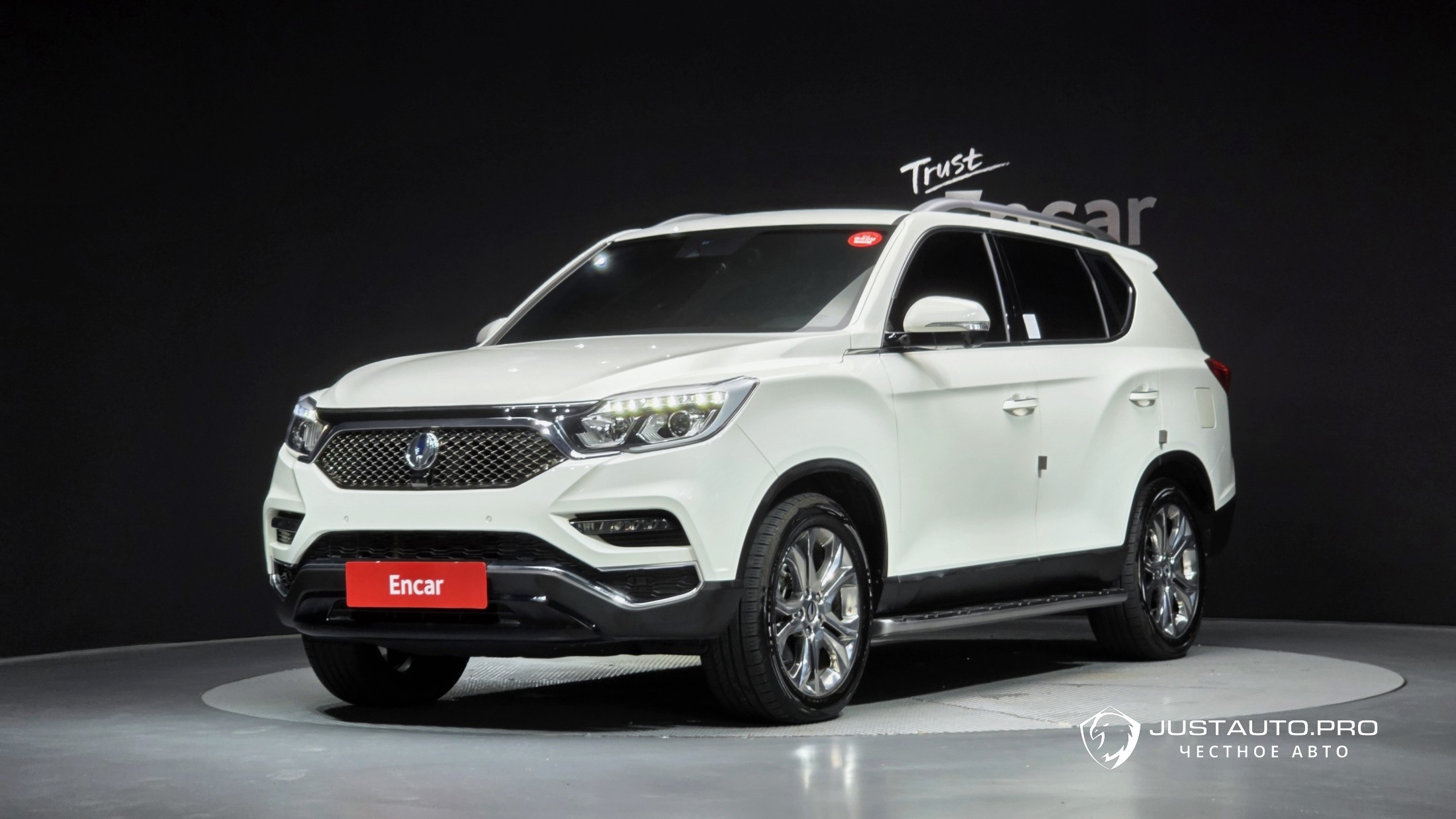 Автомобиль KG_Mobility_Ssangyong Rexton