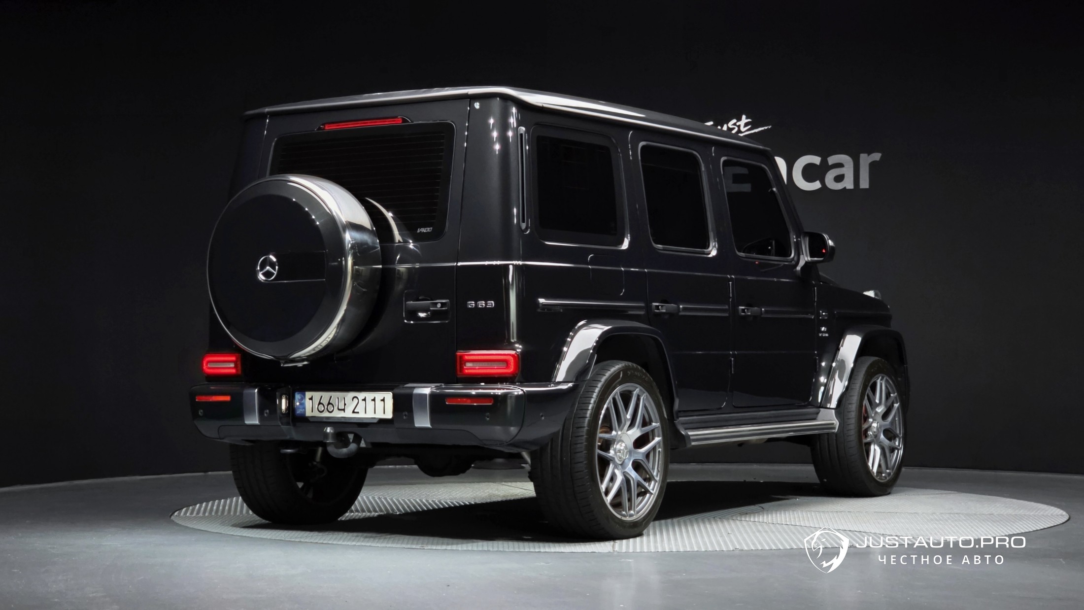 Автомобиль Mercedes-Benz G-Class