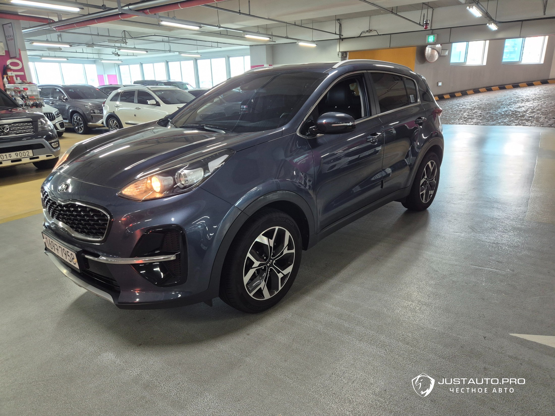 Автомобиль Kia Sportage