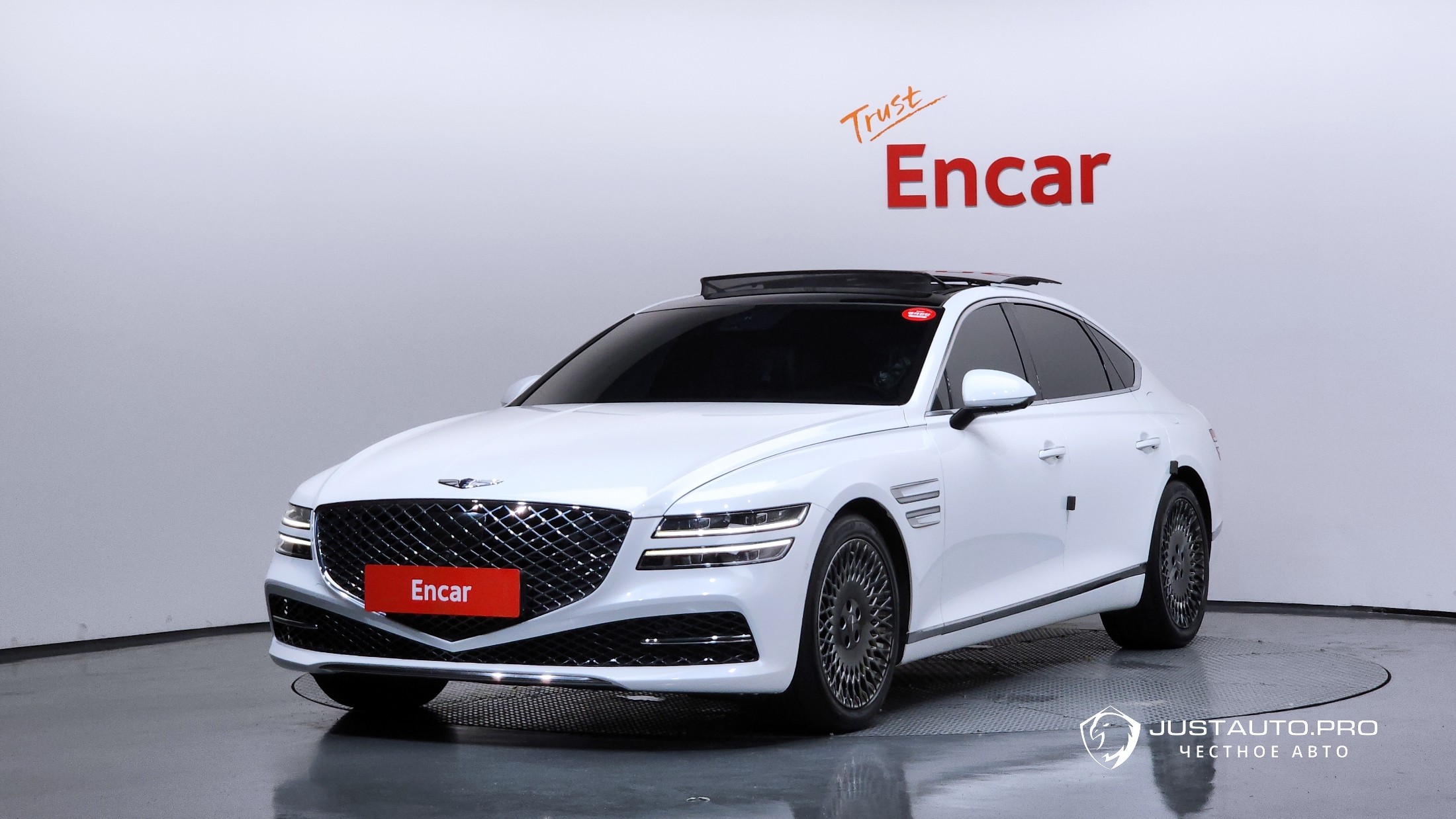 Автомобиль Genesis G80